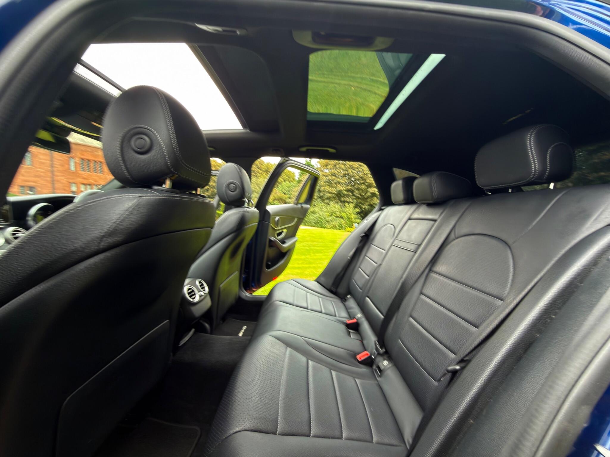 Mercedes-Benz C-Class view 4