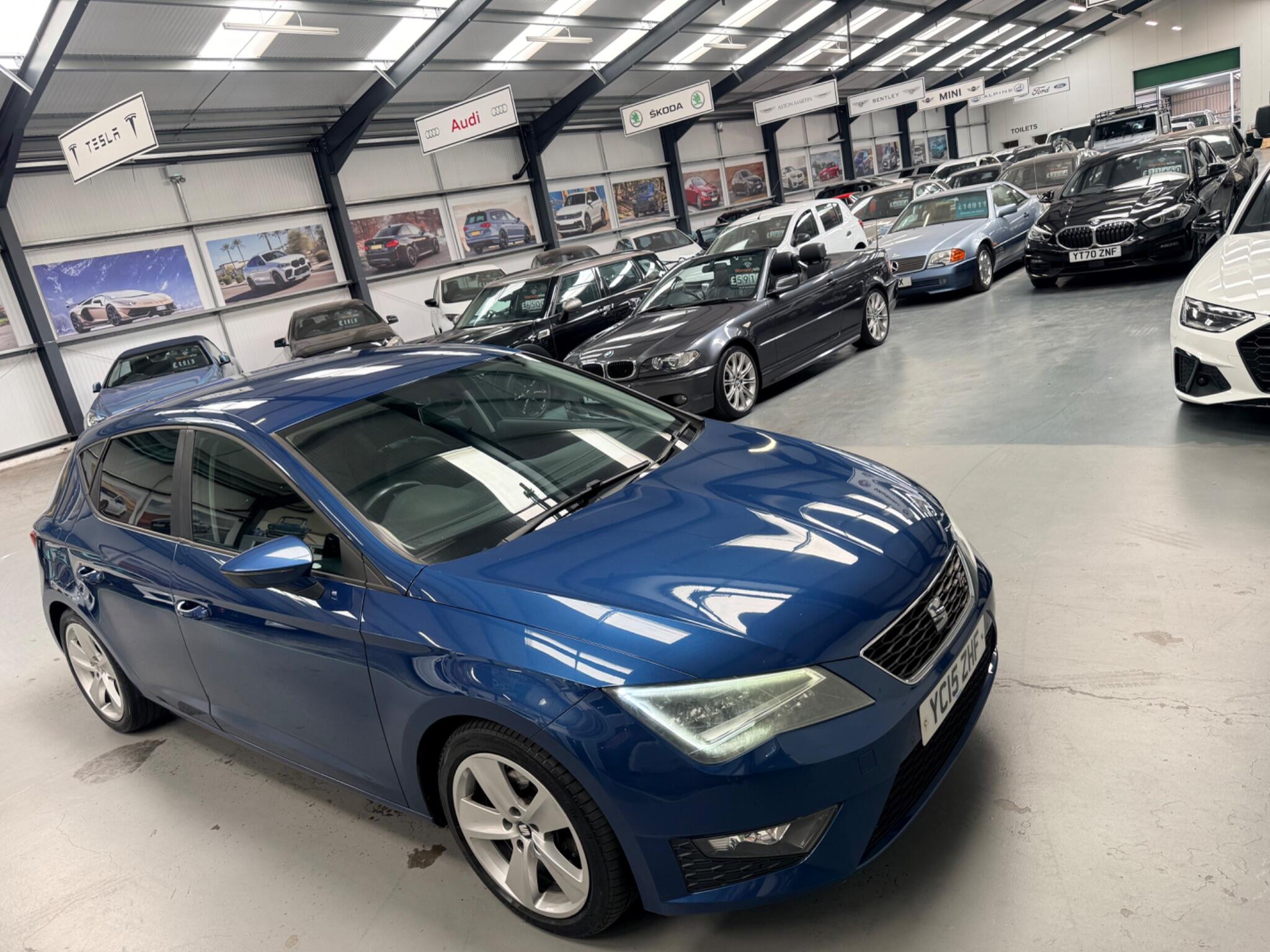 Seat Leon Leon view 2