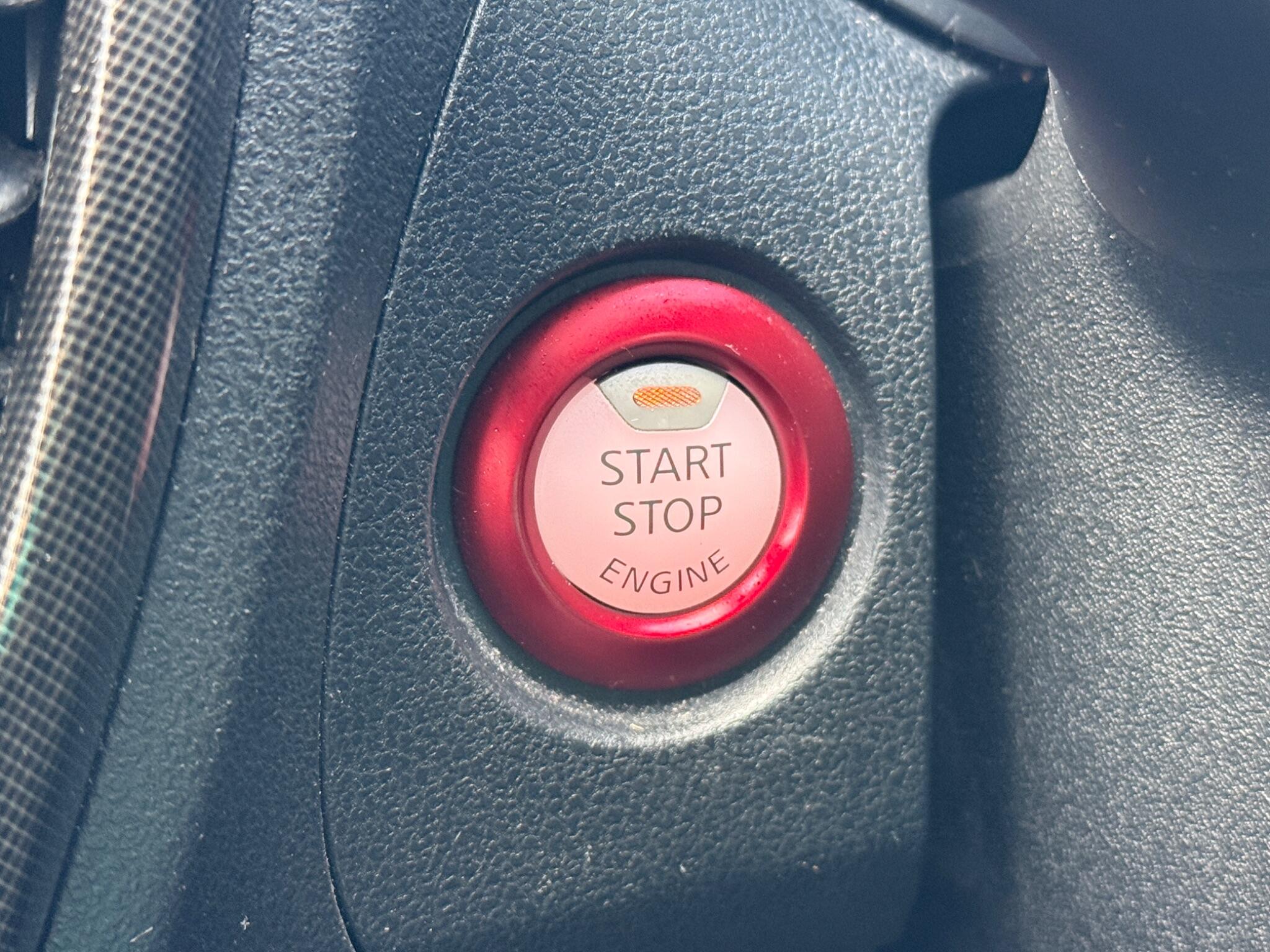 2015 Nissan Juke image 36