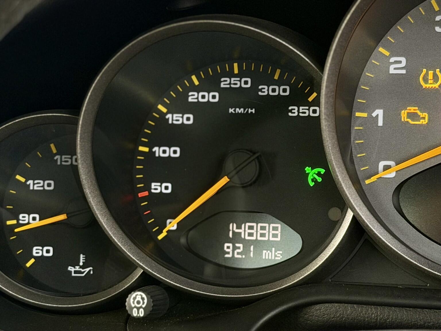 Porsche 911 view 73