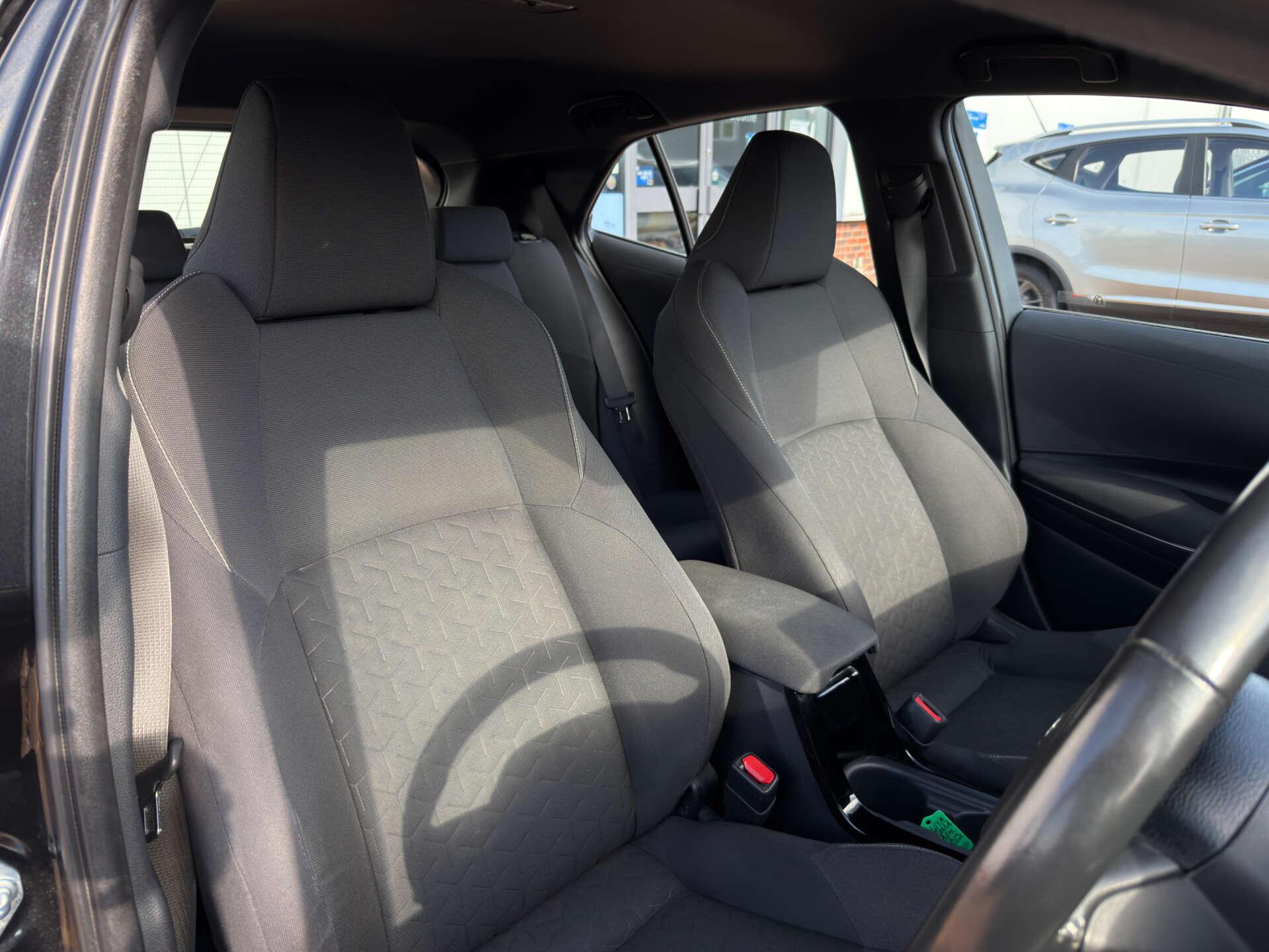 Toyota Corolla view 15