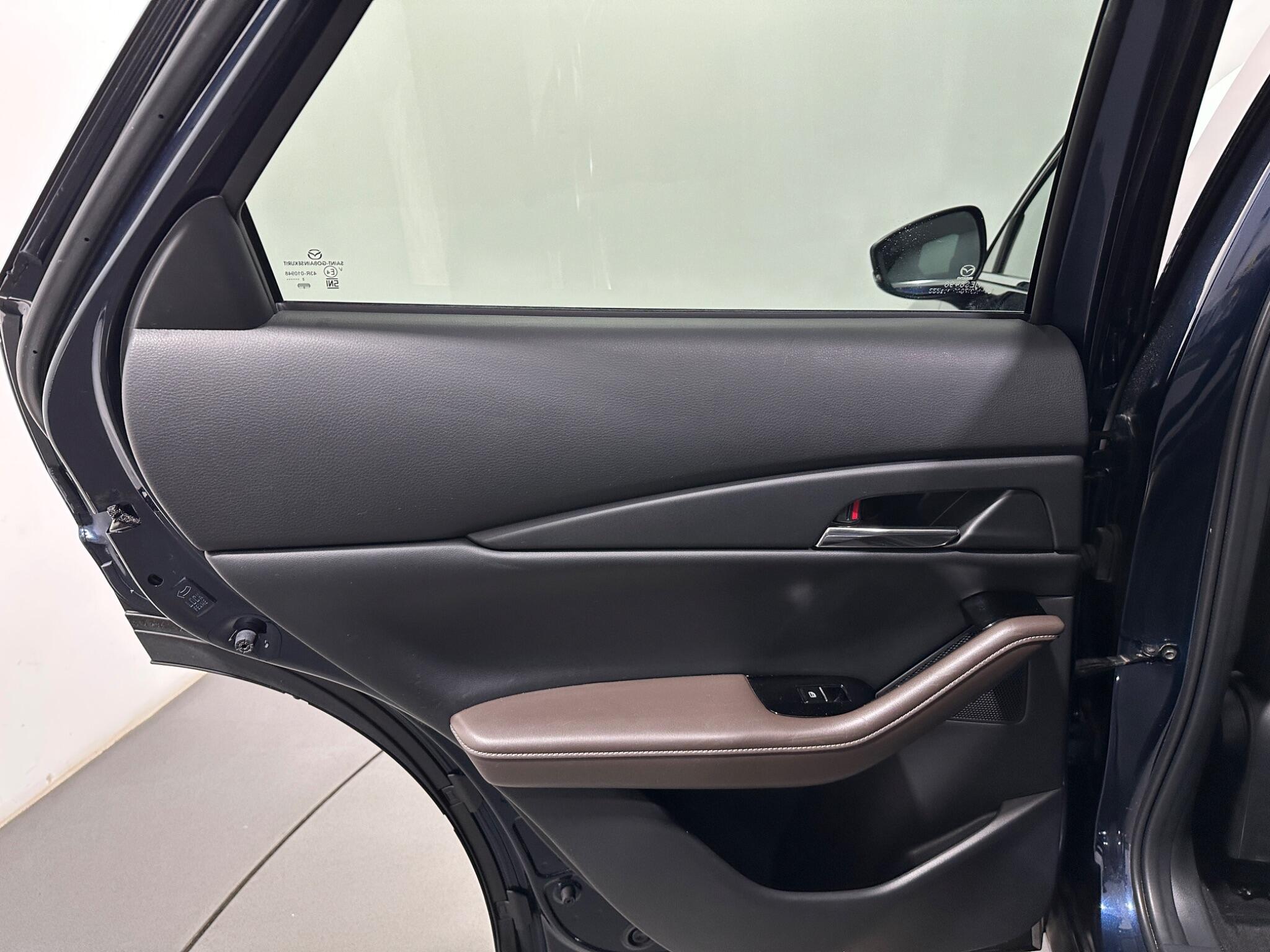 Mazda CX-30 view 38