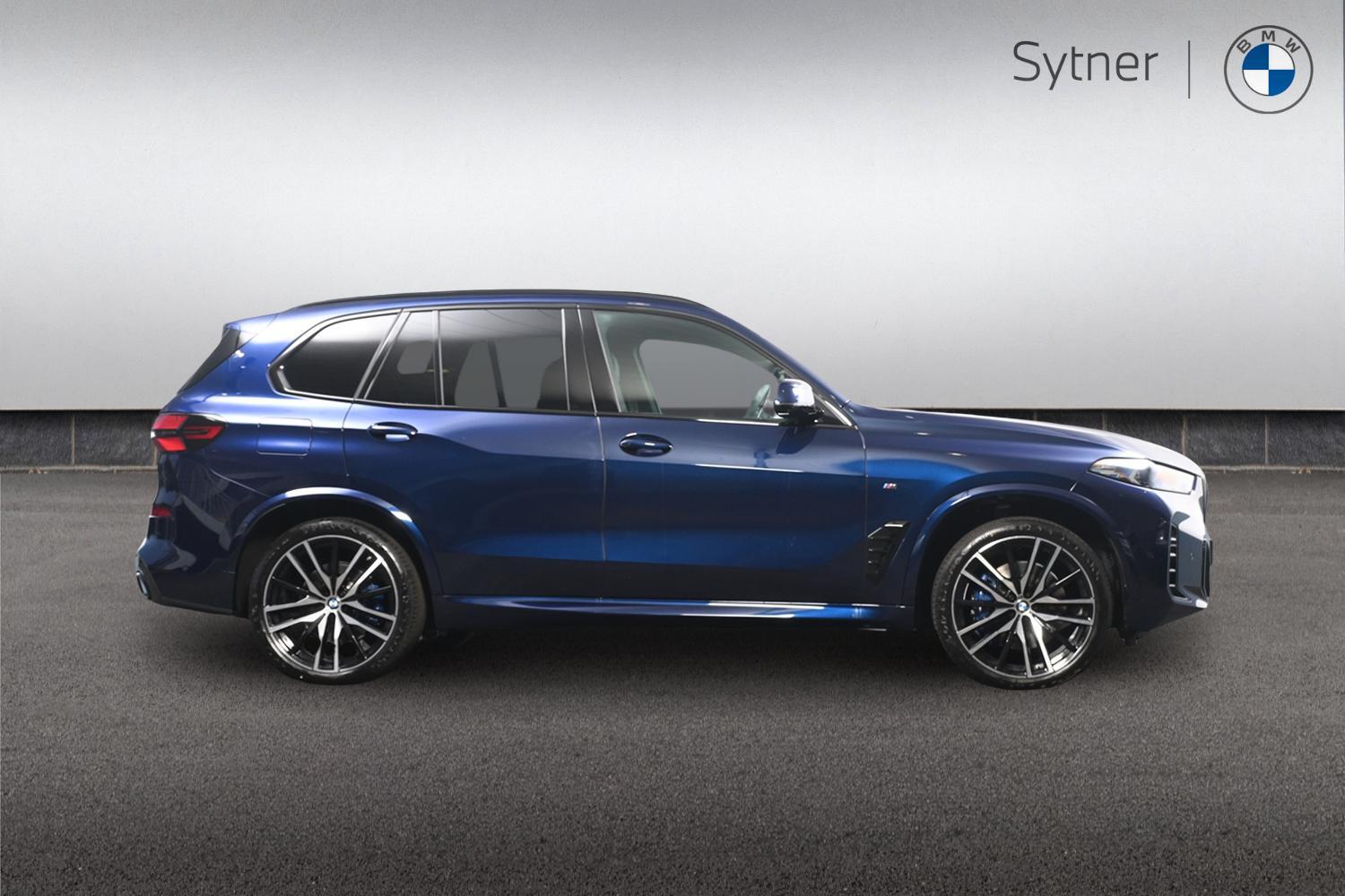 BMW X5 view 3