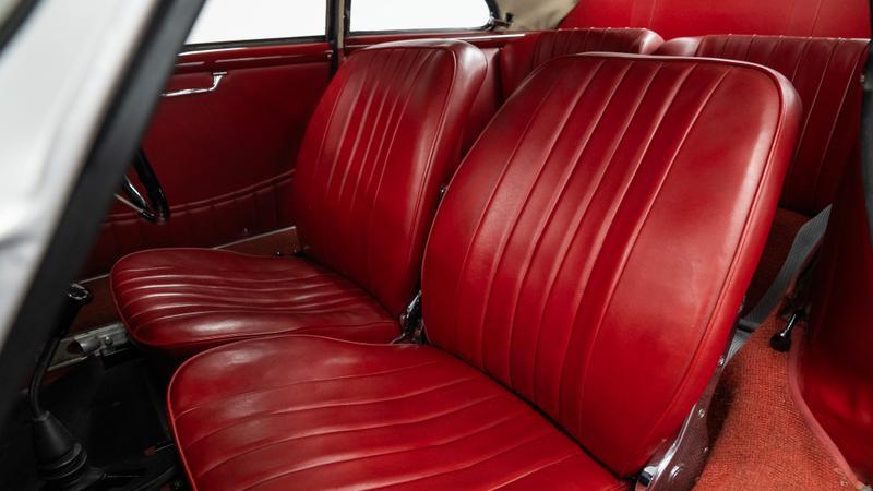 Porsche 356 view 26