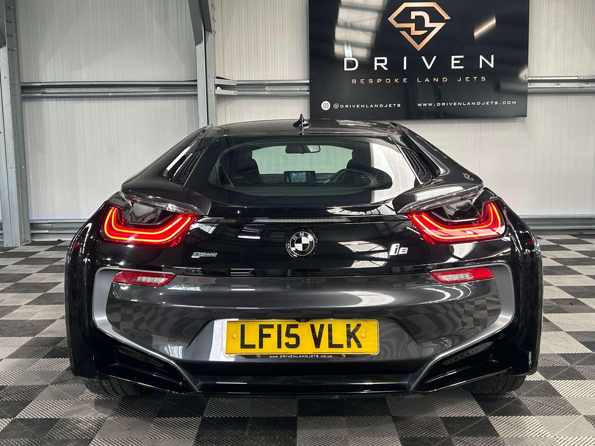 BMW I8 view 23