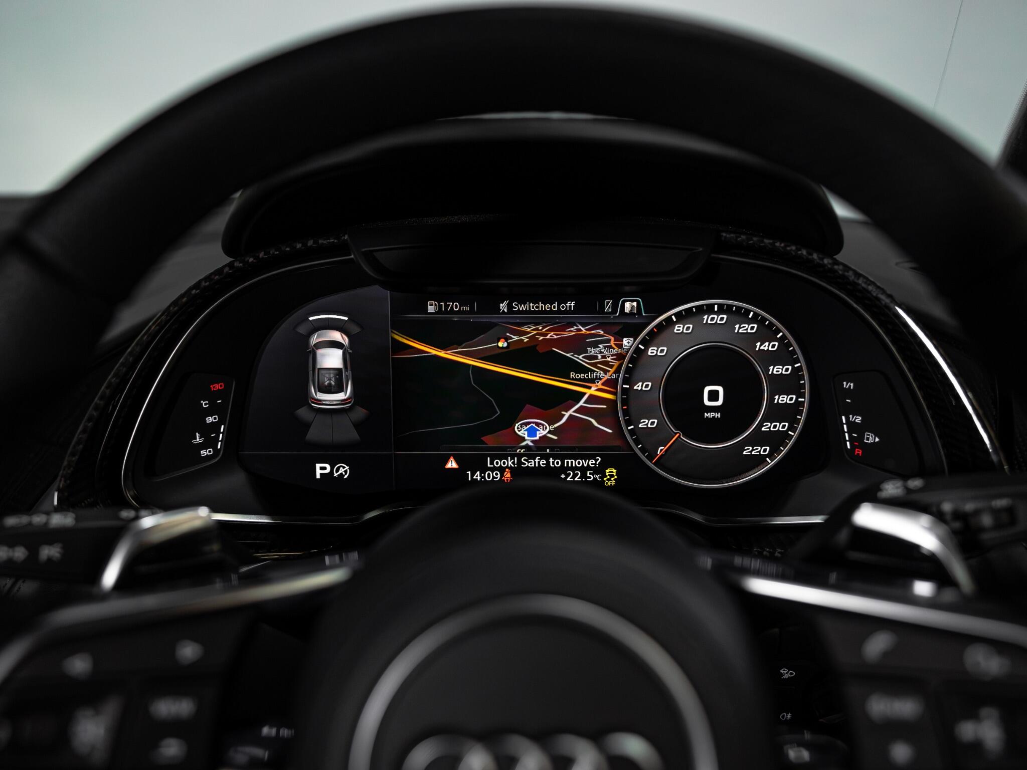 Audi R8 view 21