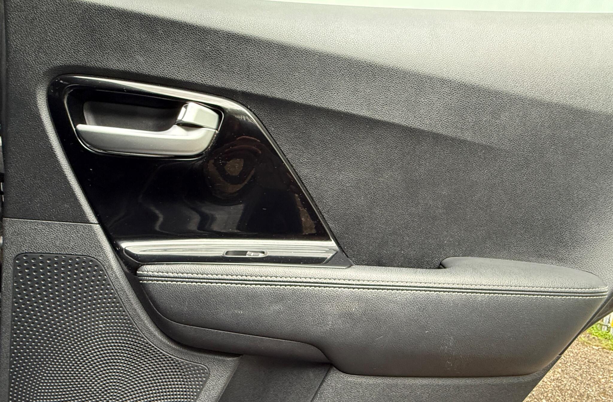 2018 Kia Niro image 33