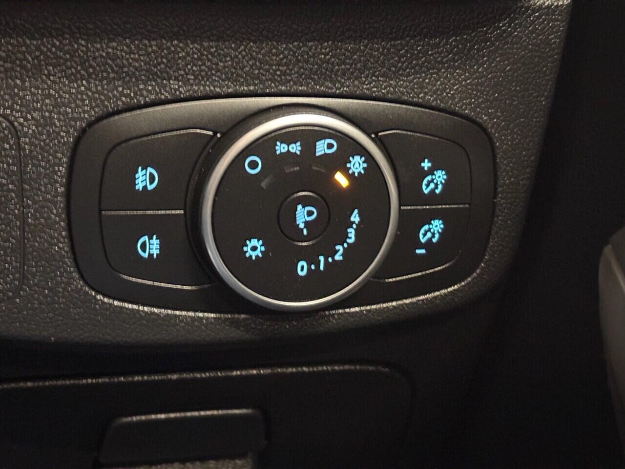 Ford Focus view 47