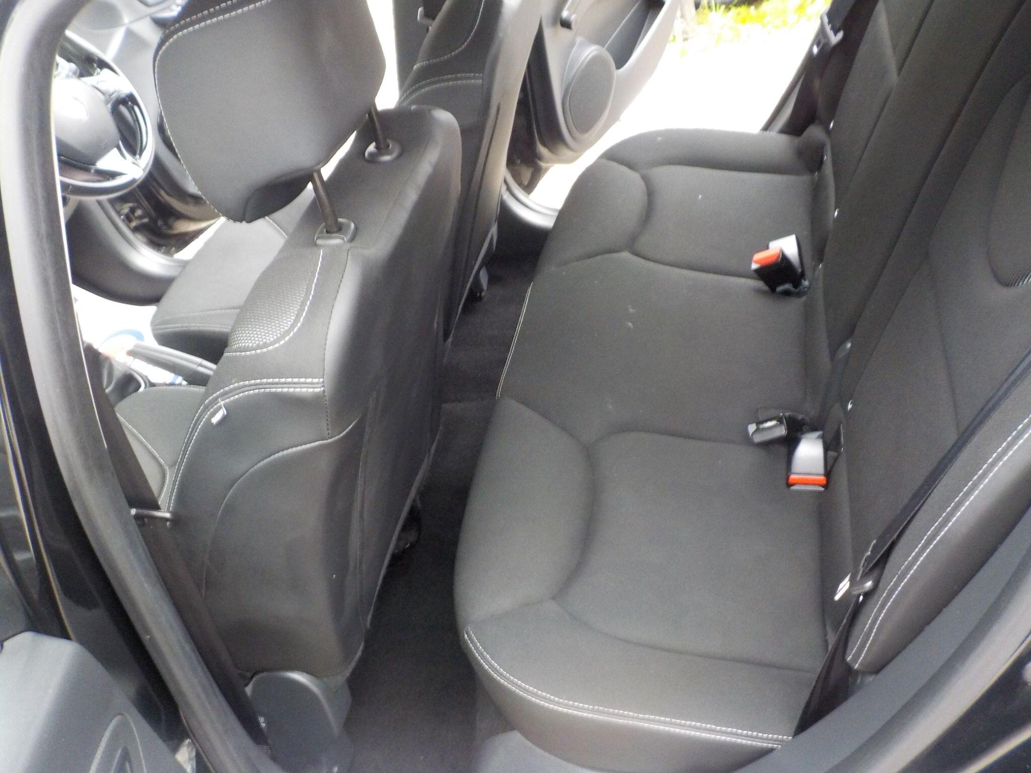 Renault Clio 1.2 16V Dynamique MediaNav Euro 5 5dr