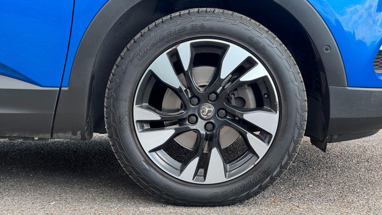 Vauxhall Grandland X view 35