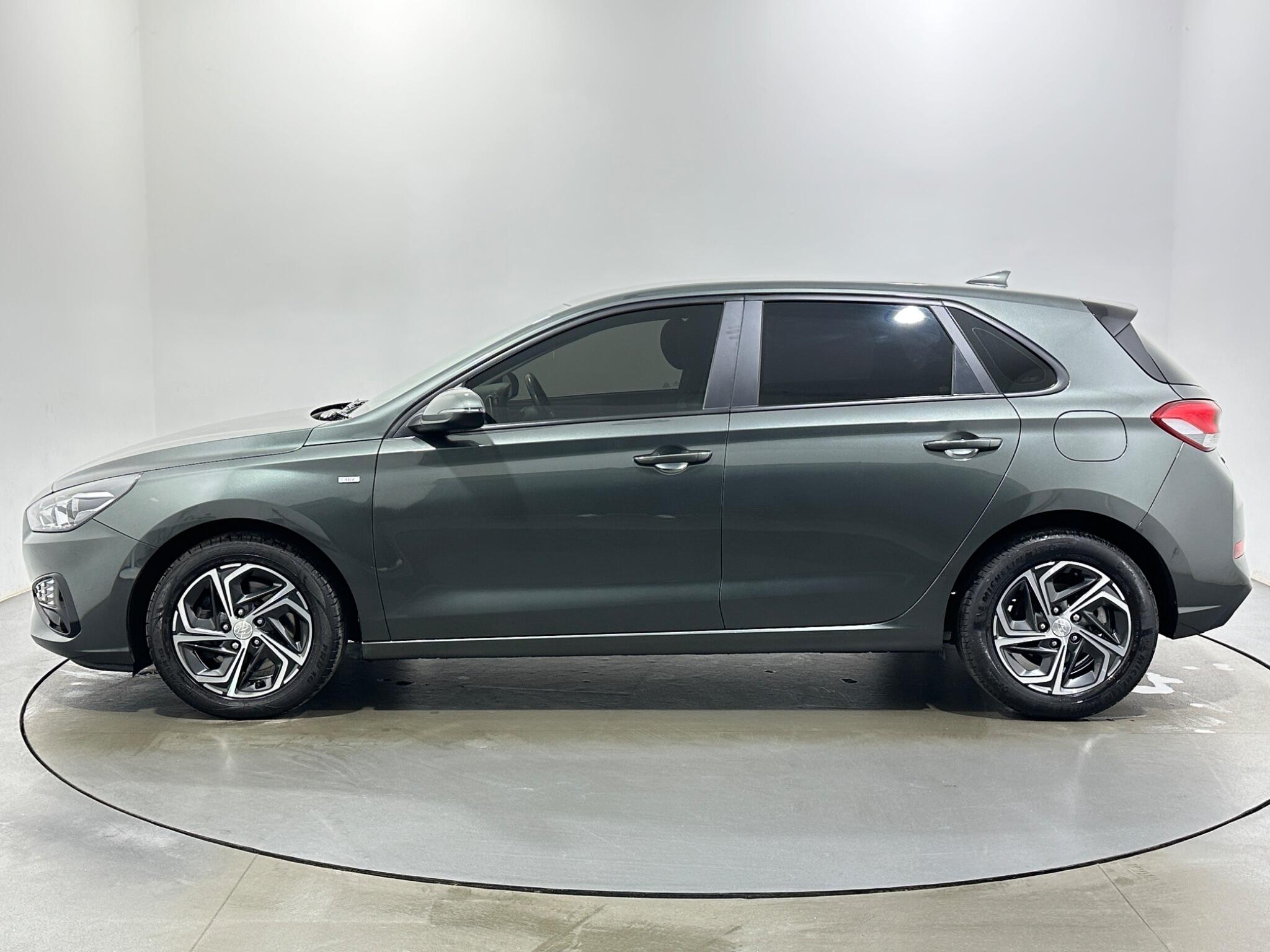 Hyundai i30 view 5