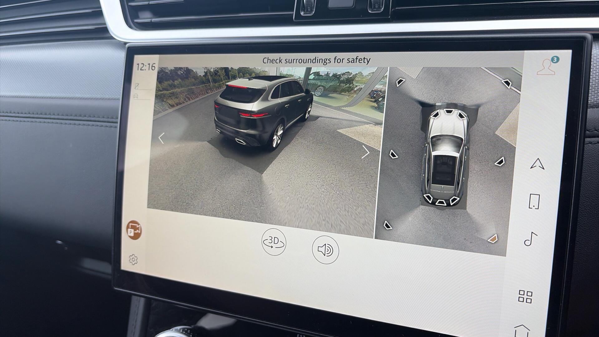 Jaguar F-Pace view 60