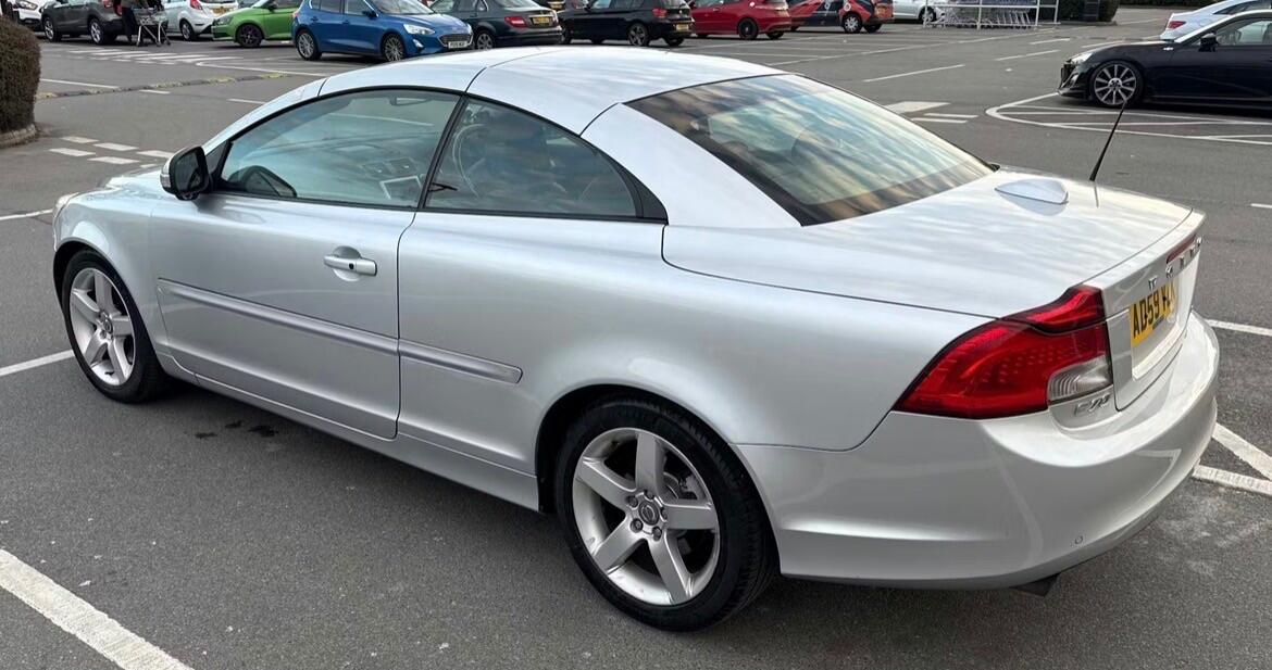 2010 Volvo C70 2.5 T5 SE Lux Geartronic 2dr image 7