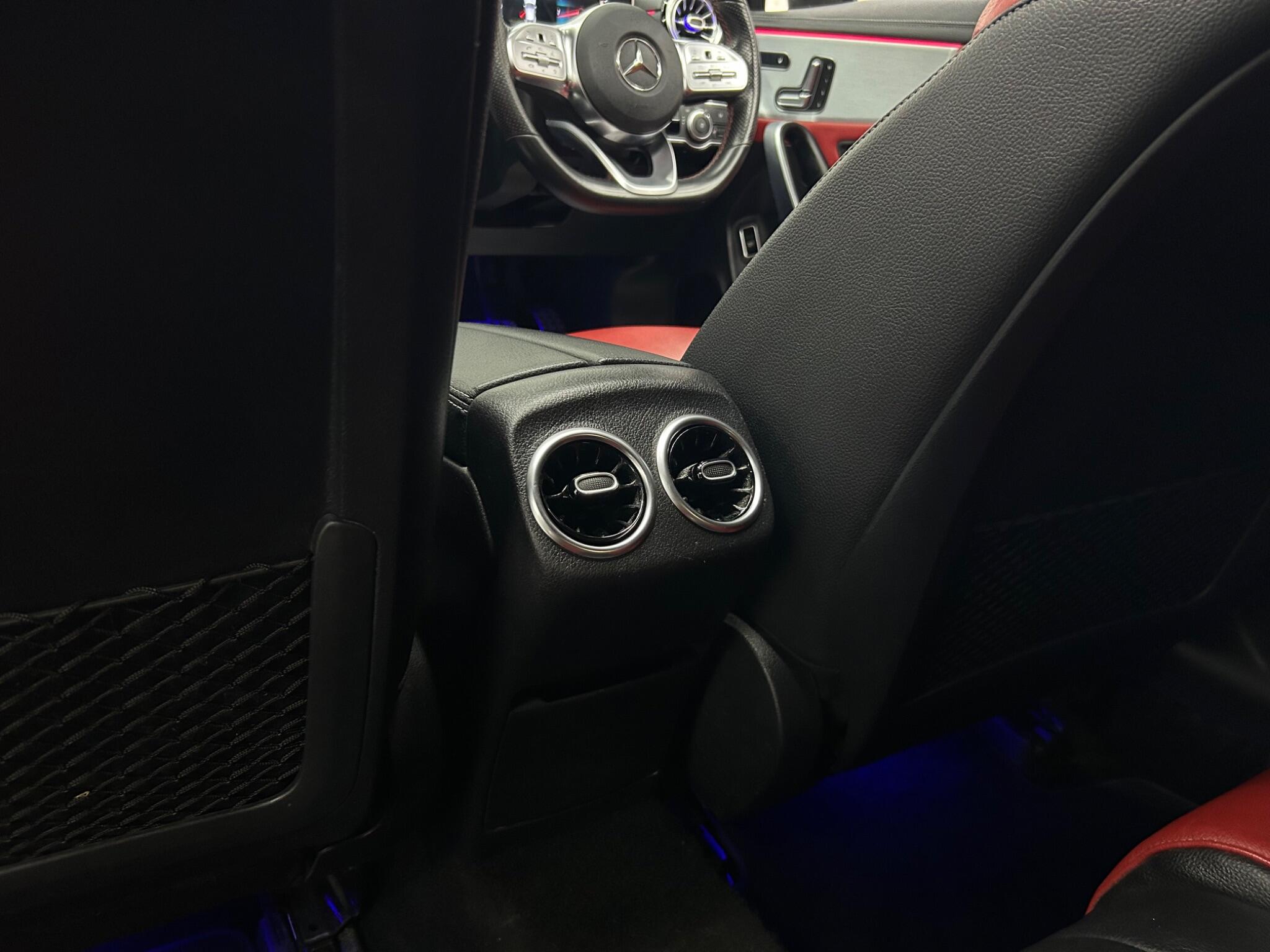 Mercedes-Benz Cla view 24