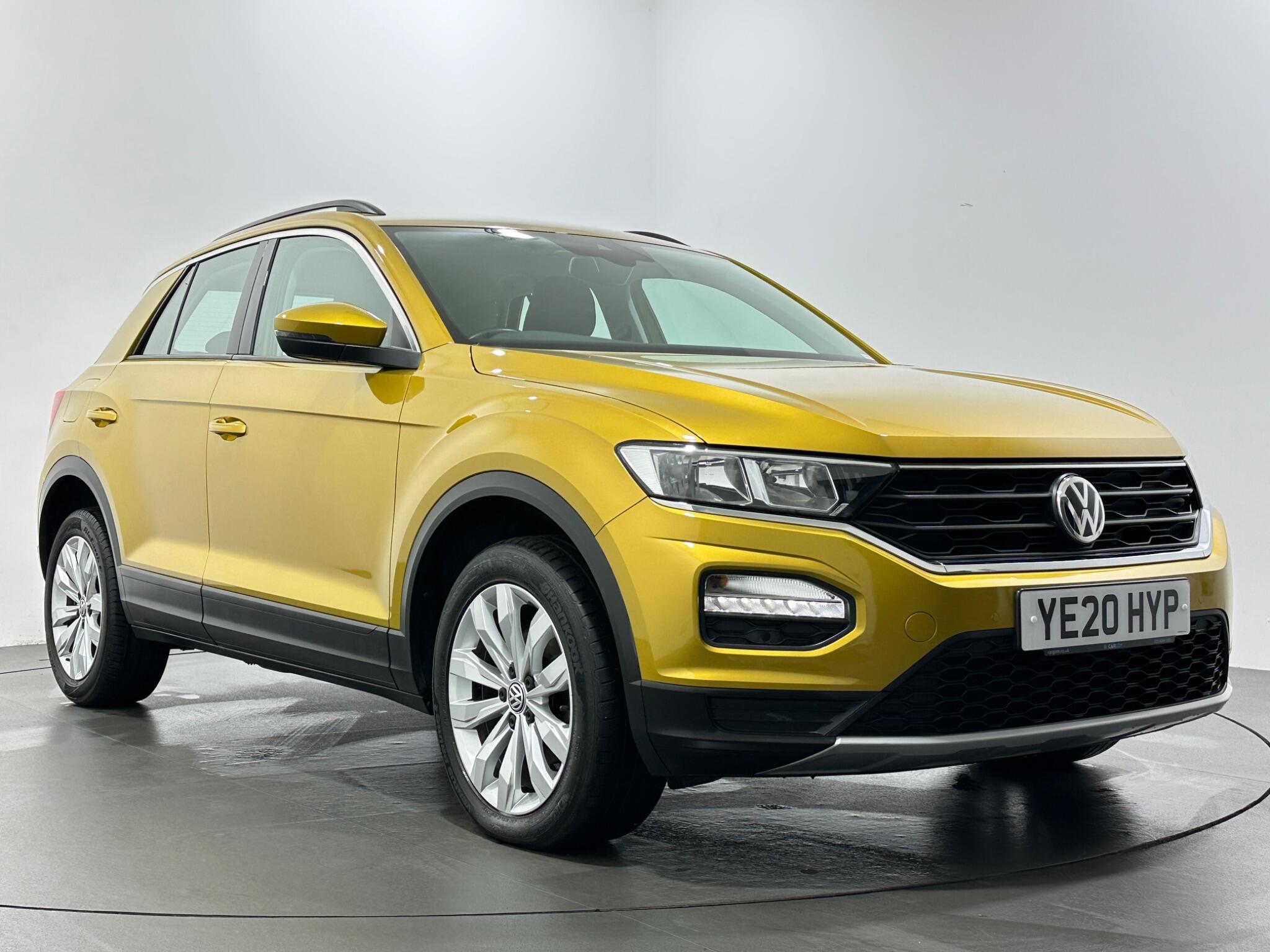Volkswagen T-Roc view 50