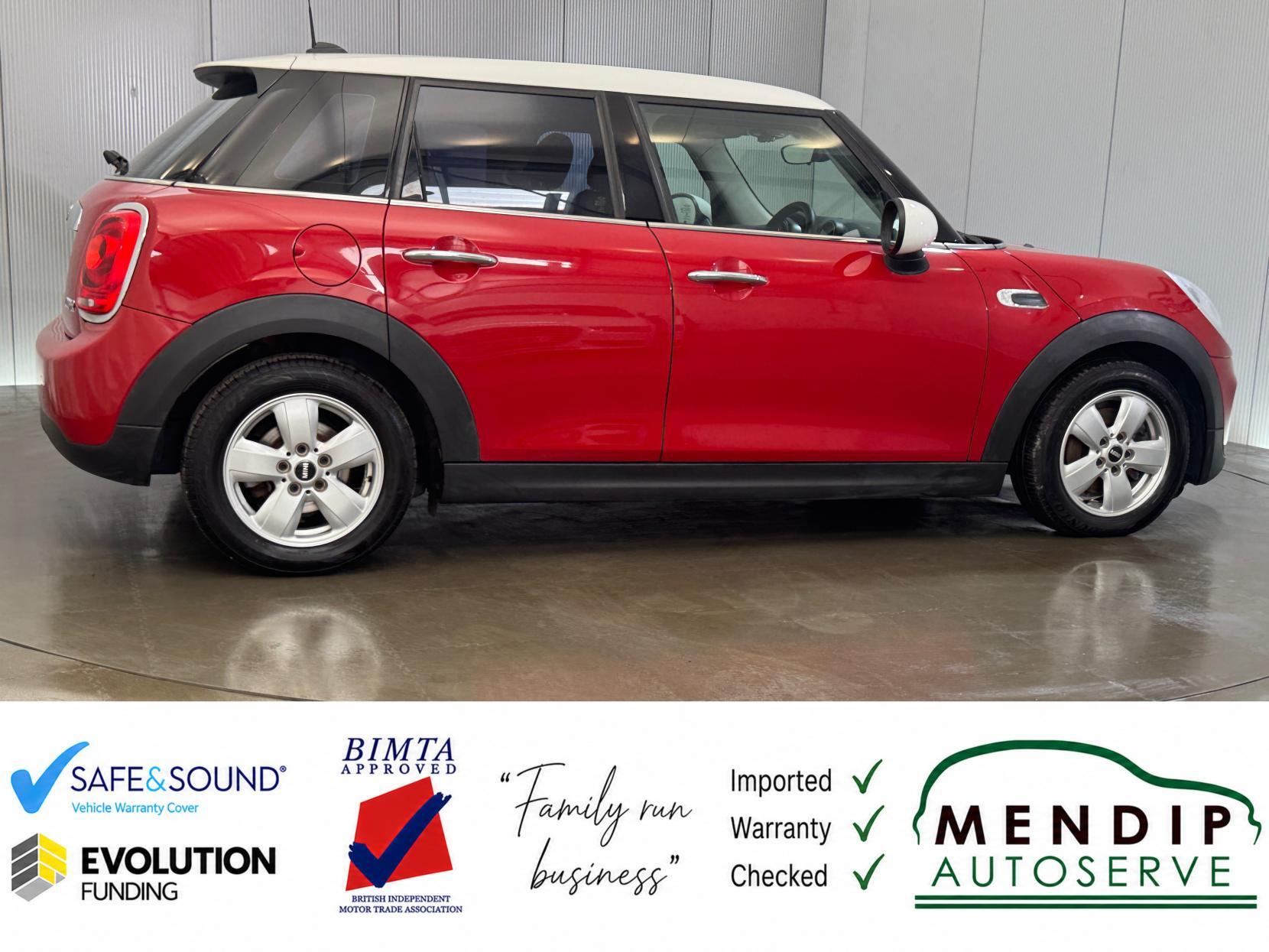 Mini Cooper view 34