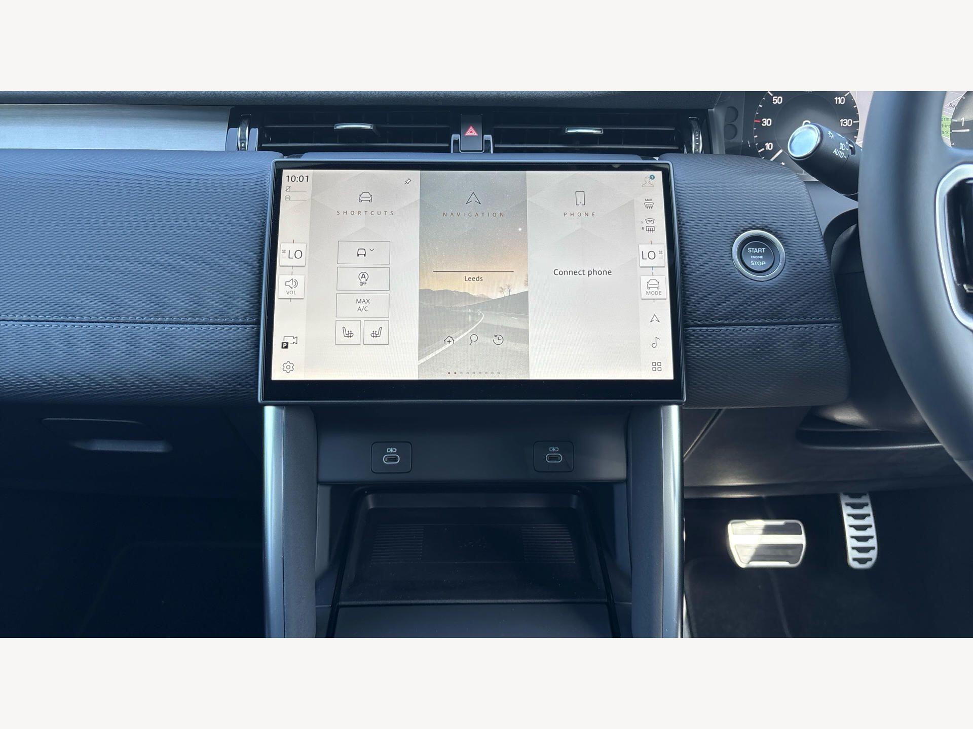 Land Rover Discovery Sport view 17