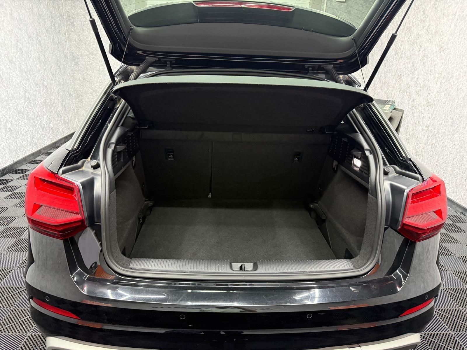 Audi Q2 view 22