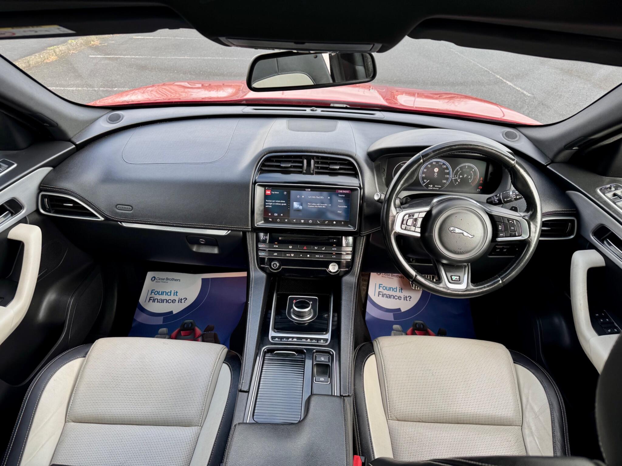 2018 Jaguar F-PACE 2.0 D180 R-Sport Auto AWD Euro 6 (s/s) 5dr • 39,000 miles image 11