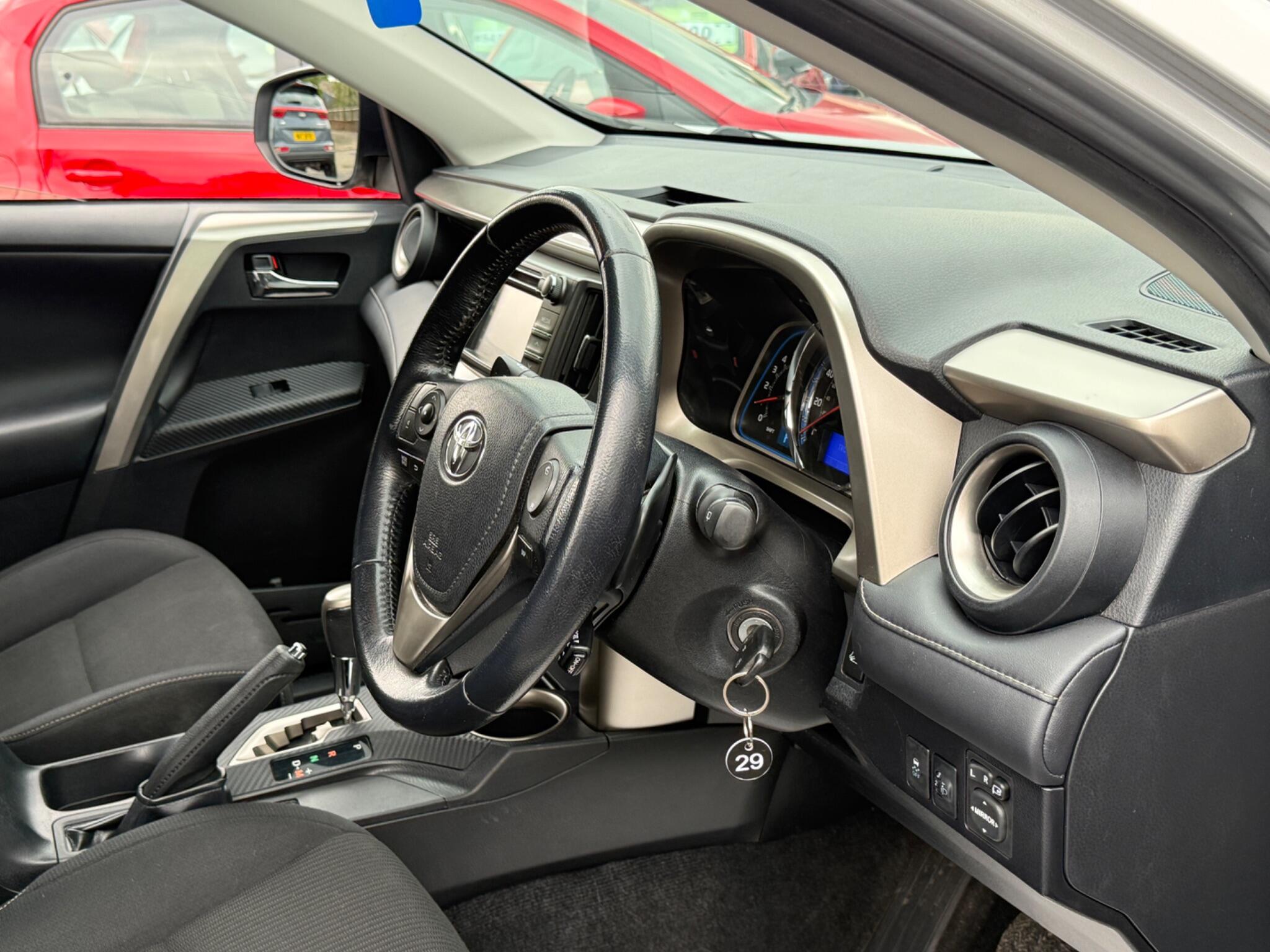 Toyota RAV4 - Image 40