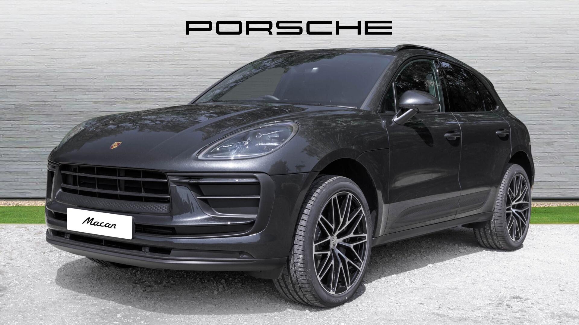 Porsche Macan view 3