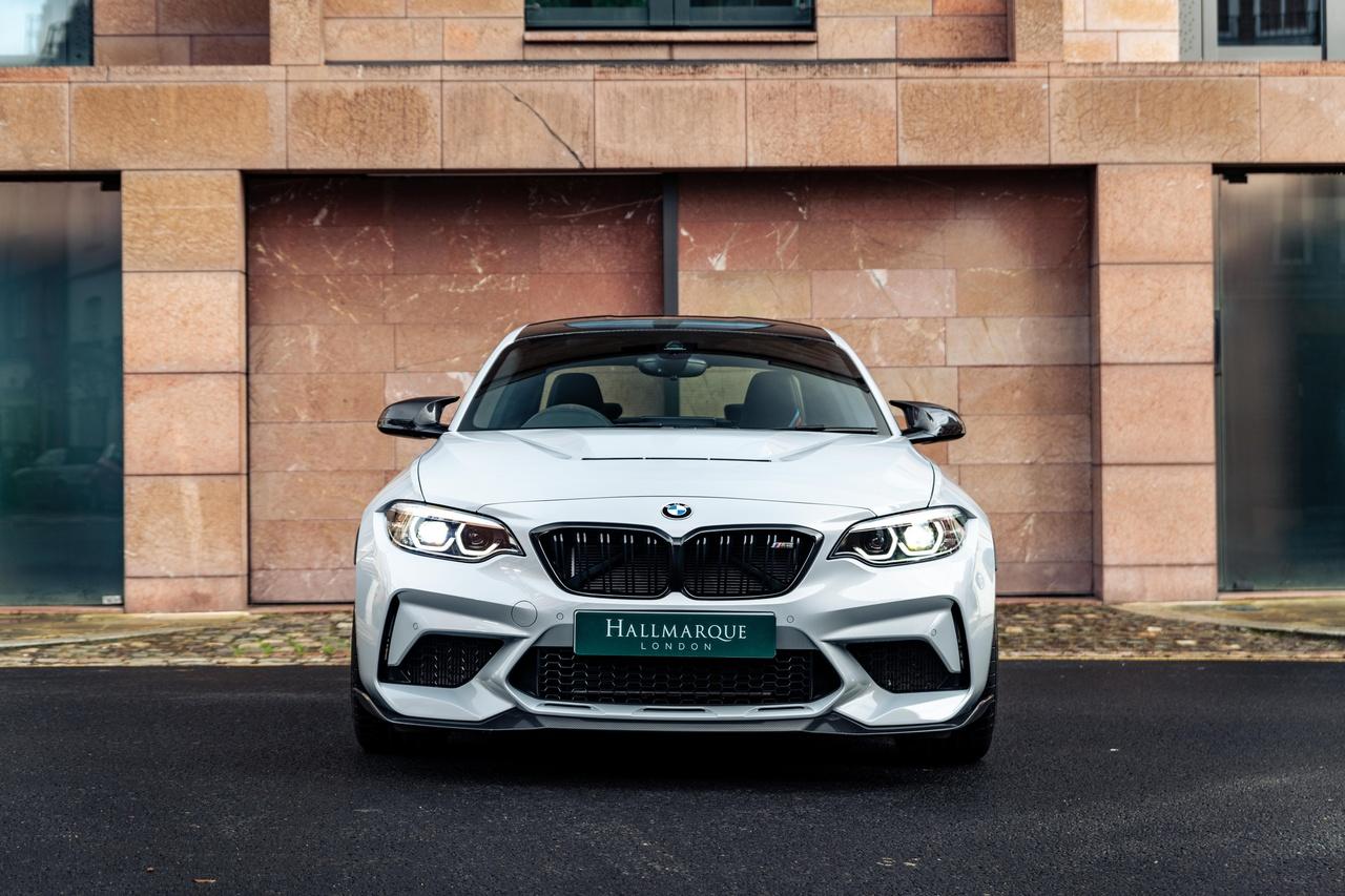 BMW M2 view 3