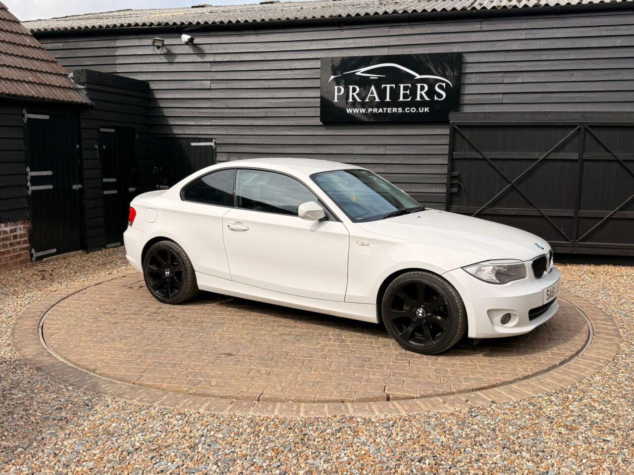 BMW 1 Series view 16