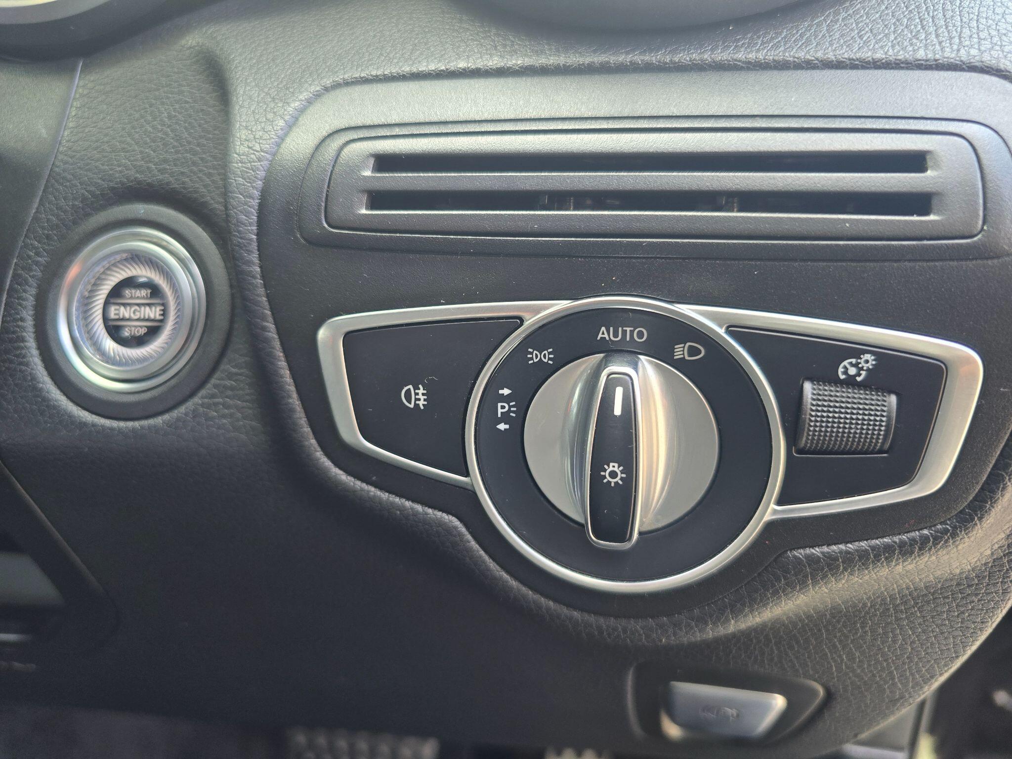 Mercedes-Benz GLC view 23
