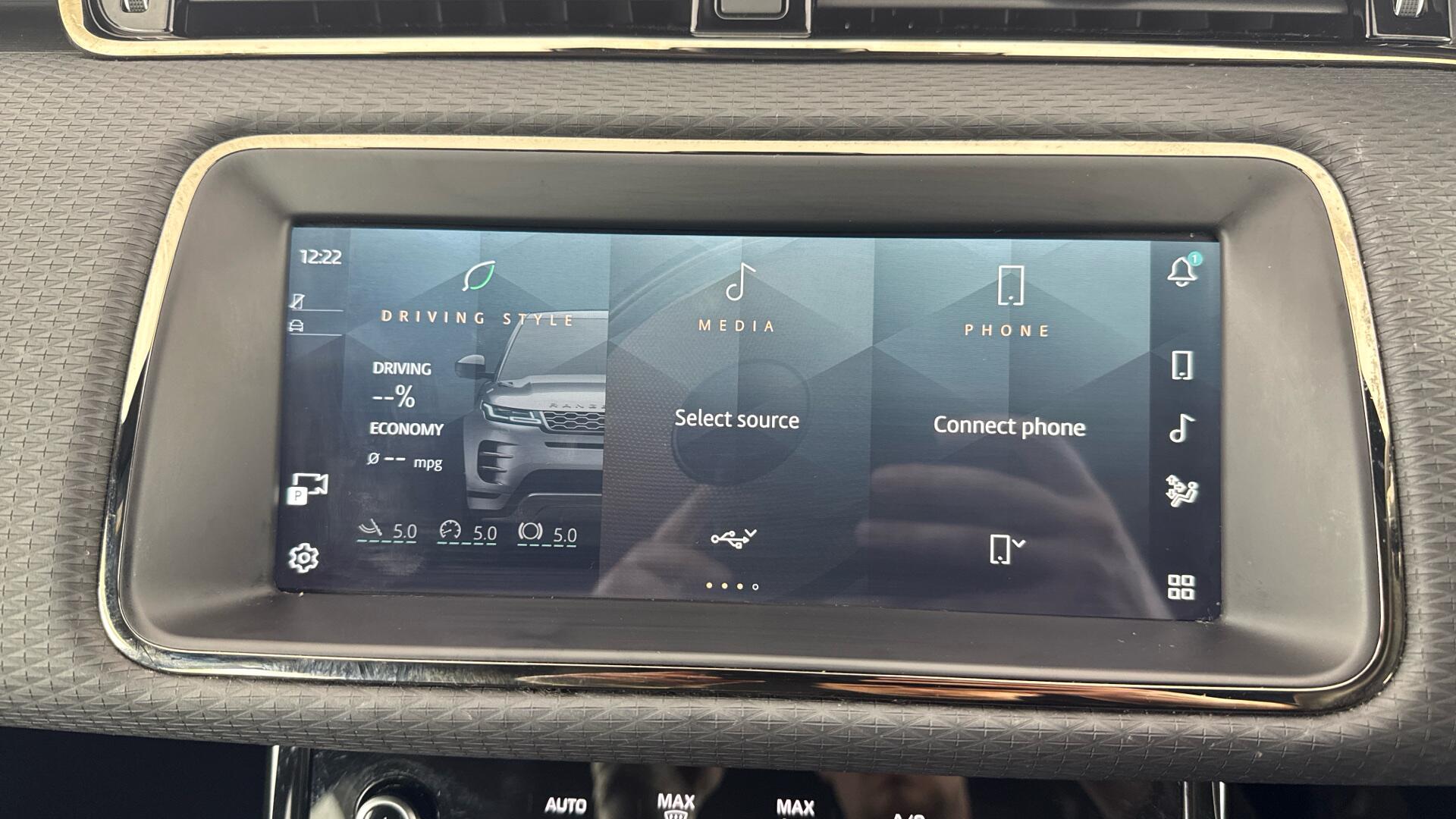Land Rover Range Rover Evoque view 12