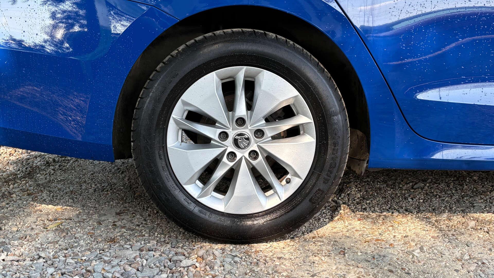Skoda Octavia view 33