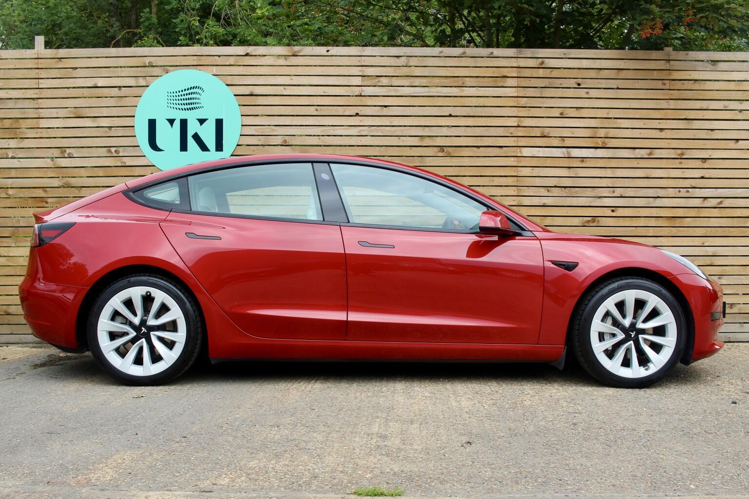 Tesla Model 3 view 4