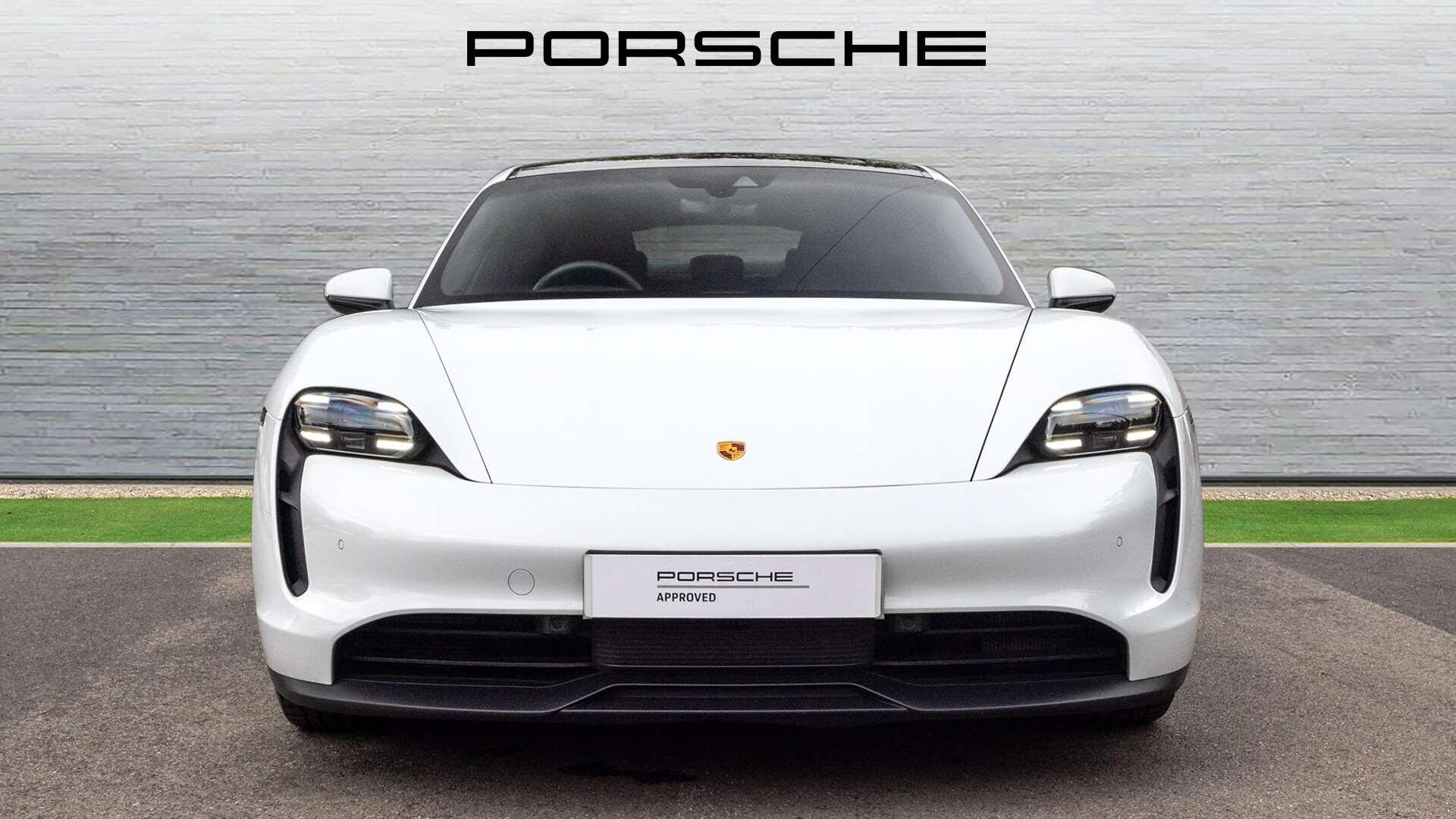 Porsche Taycan view 9