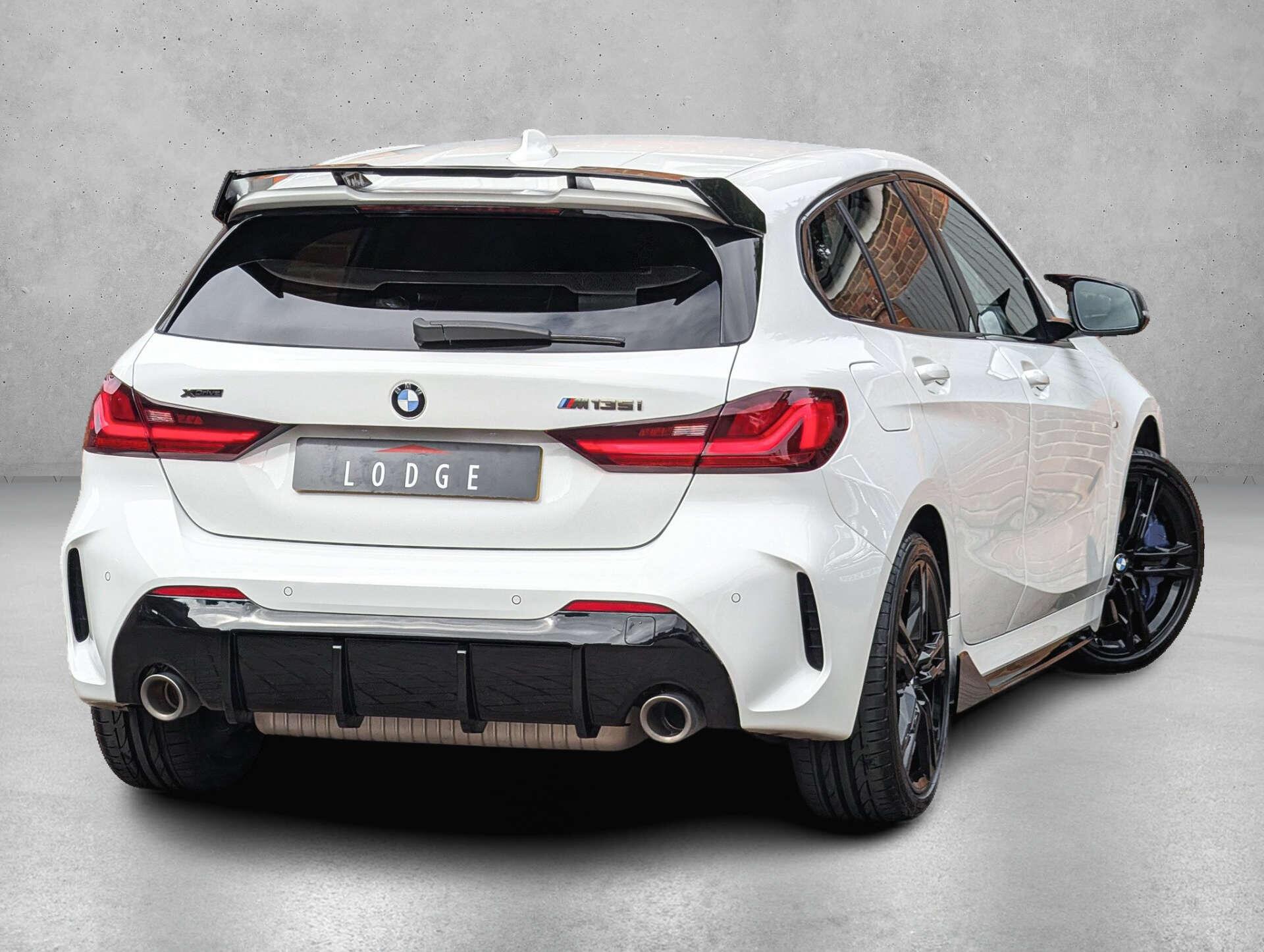 BMW 1 Series view 7