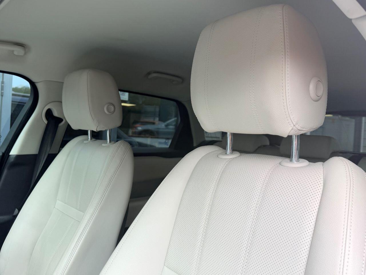 Land Rover Range Rover Velar view 38