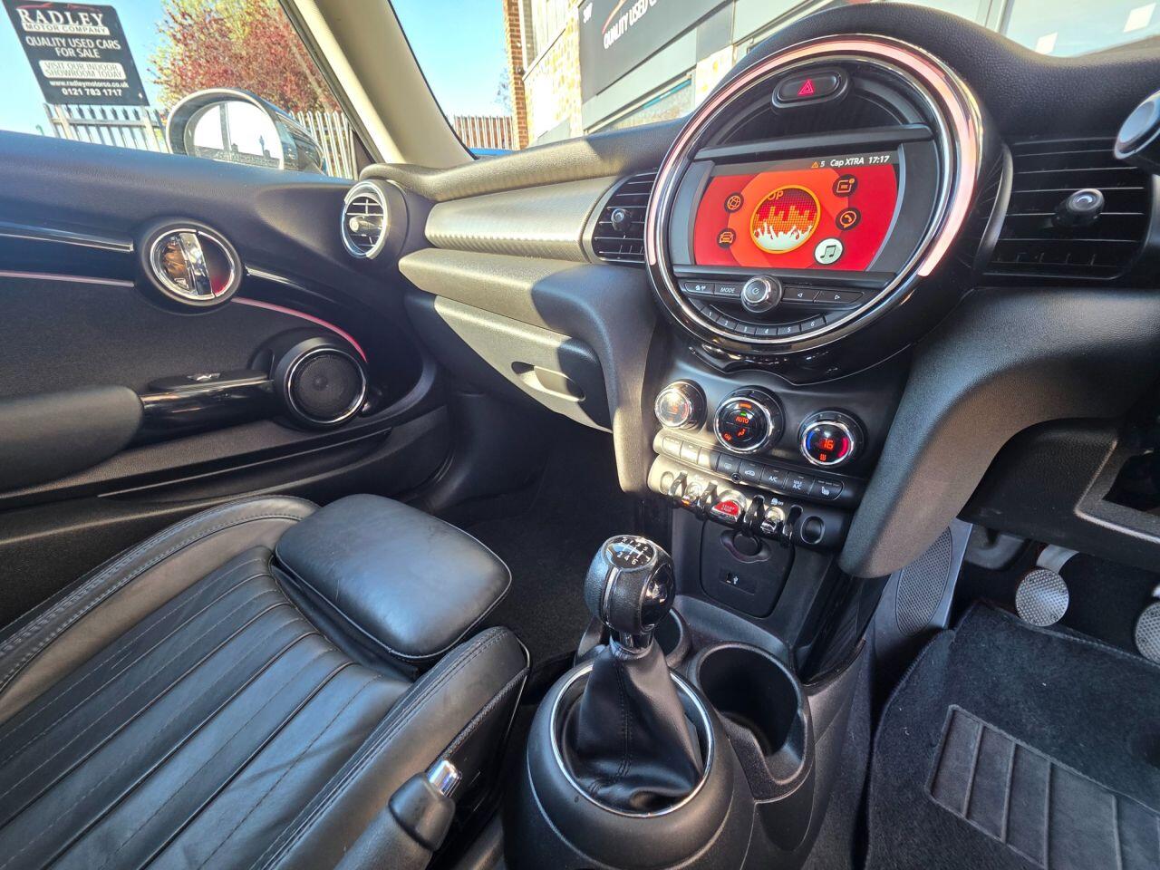 Mini Cooper view 63