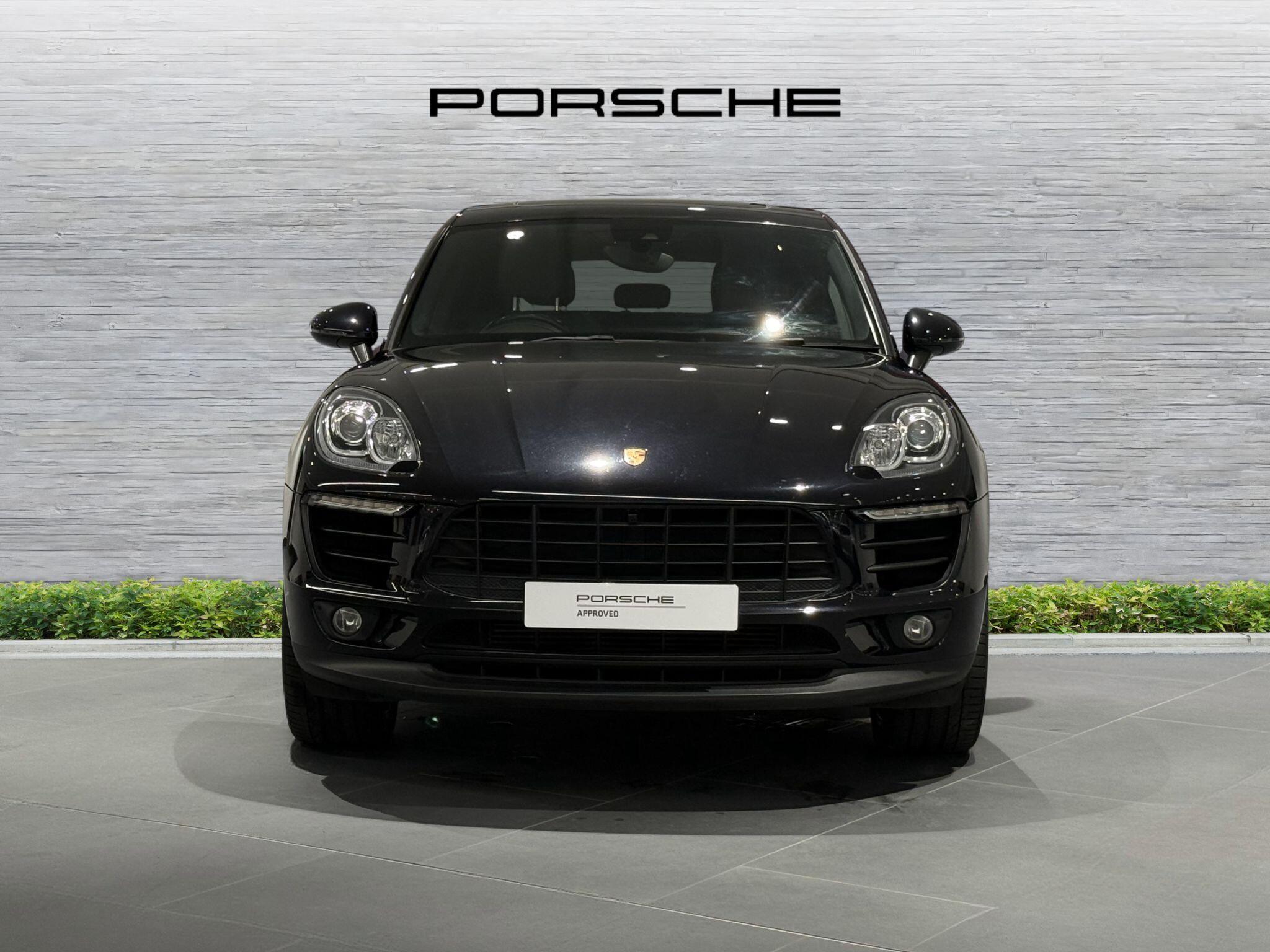 Porsche Macan view 58
