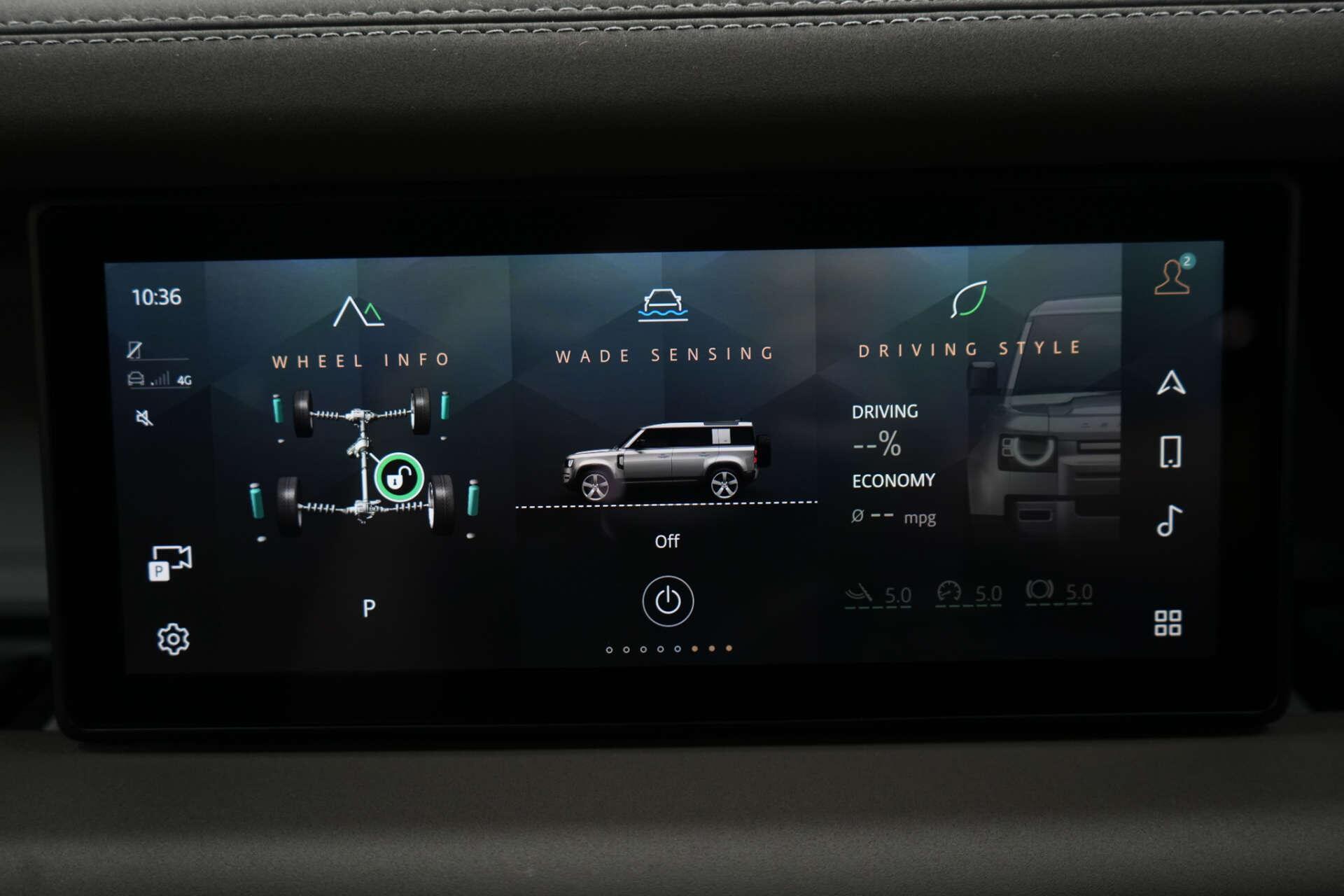 Land Rover Defender view 32