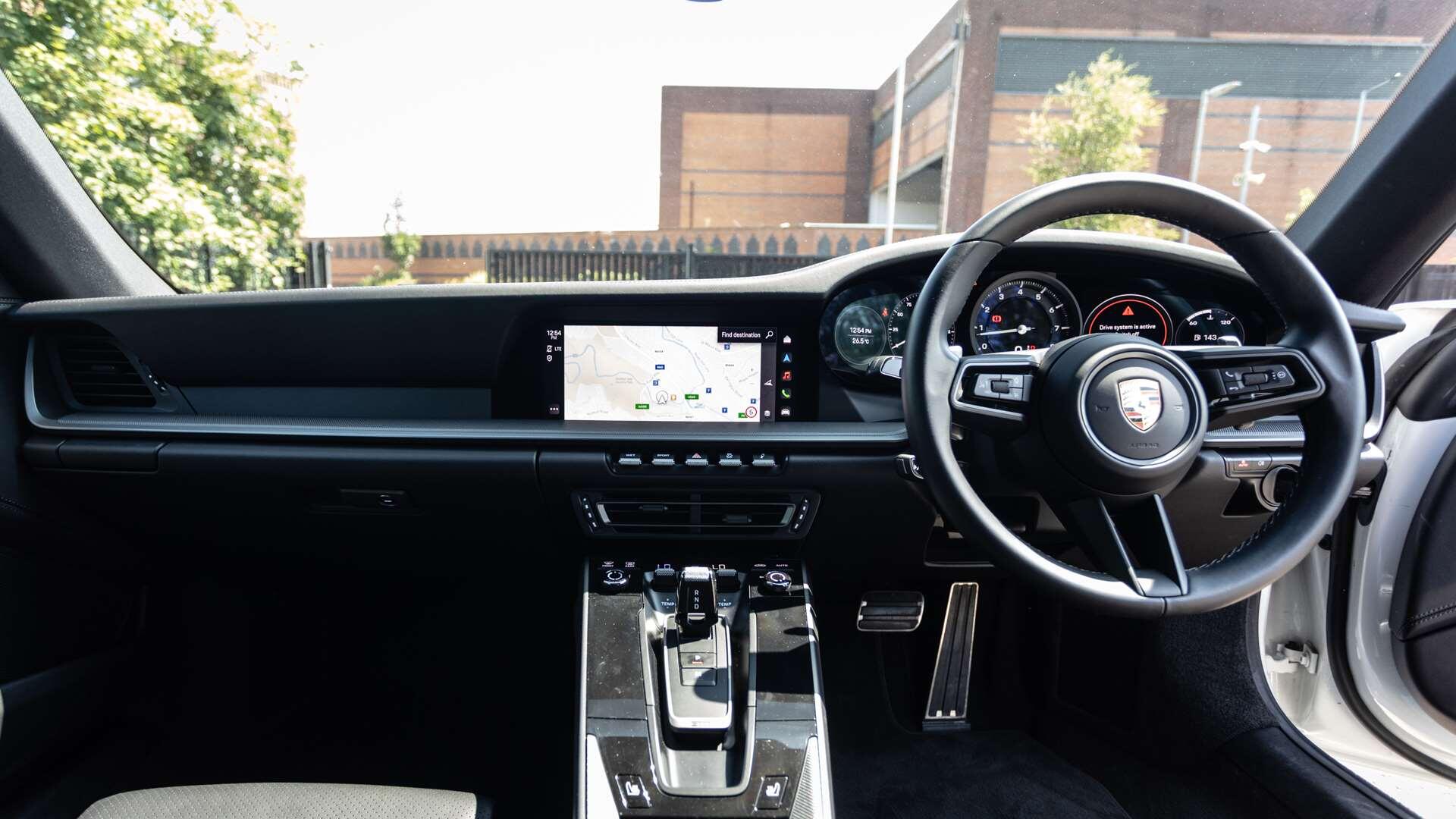 Porsche 911 view 14
