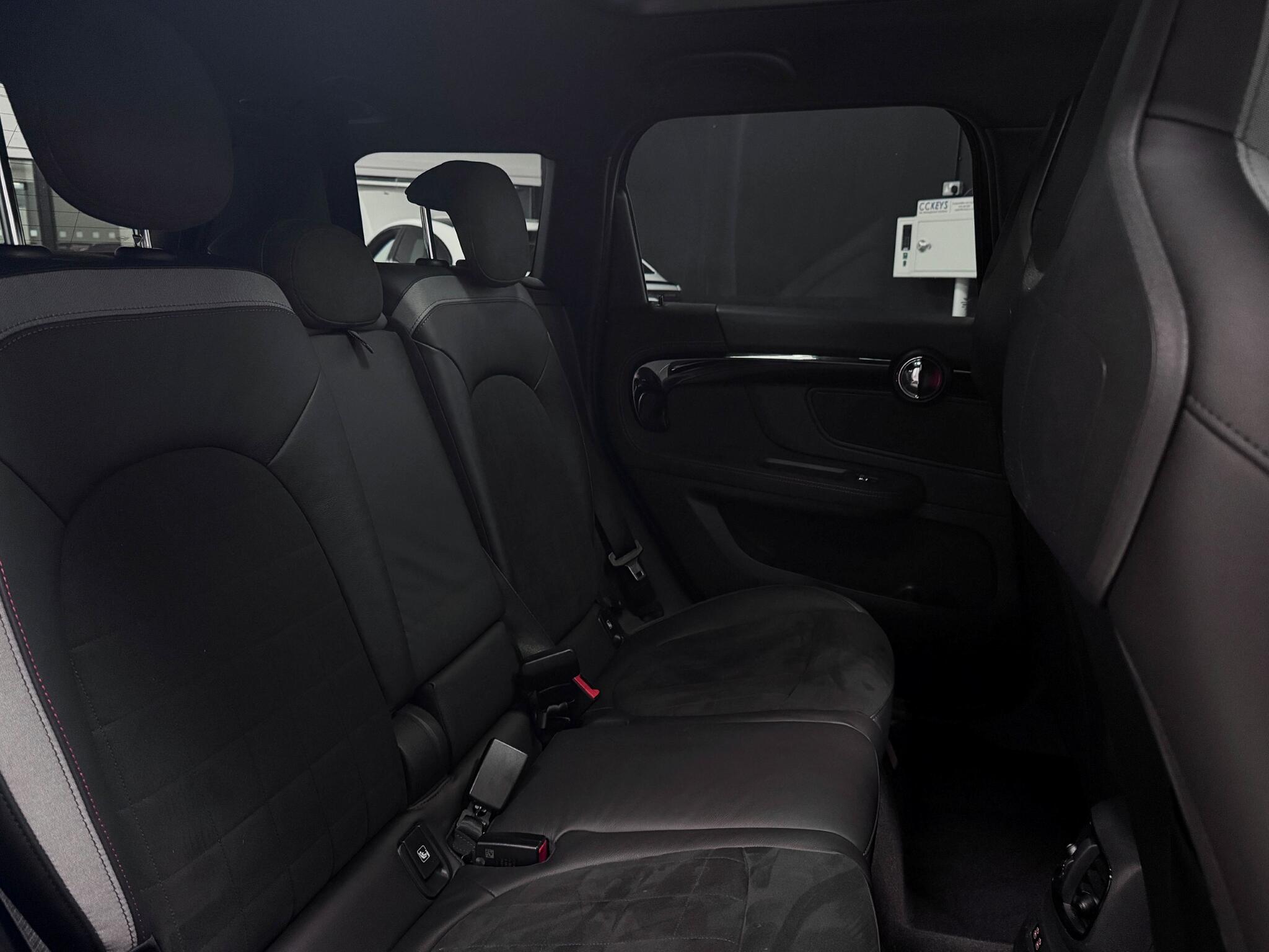 MINI Countryman view 21