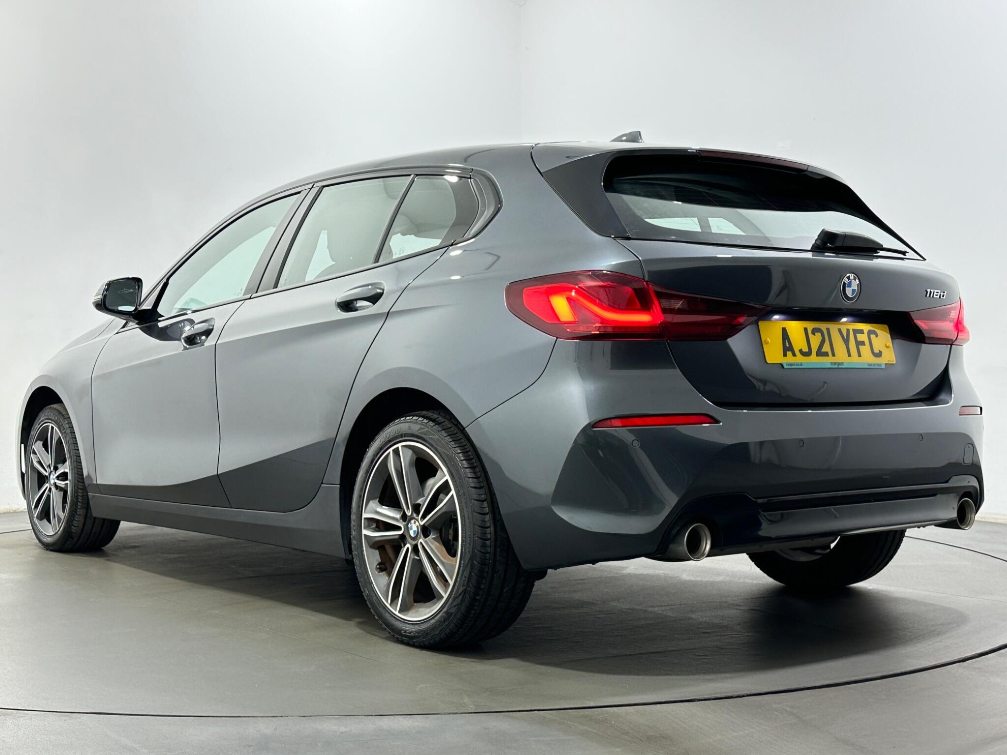 BMW 1 Series view 49
