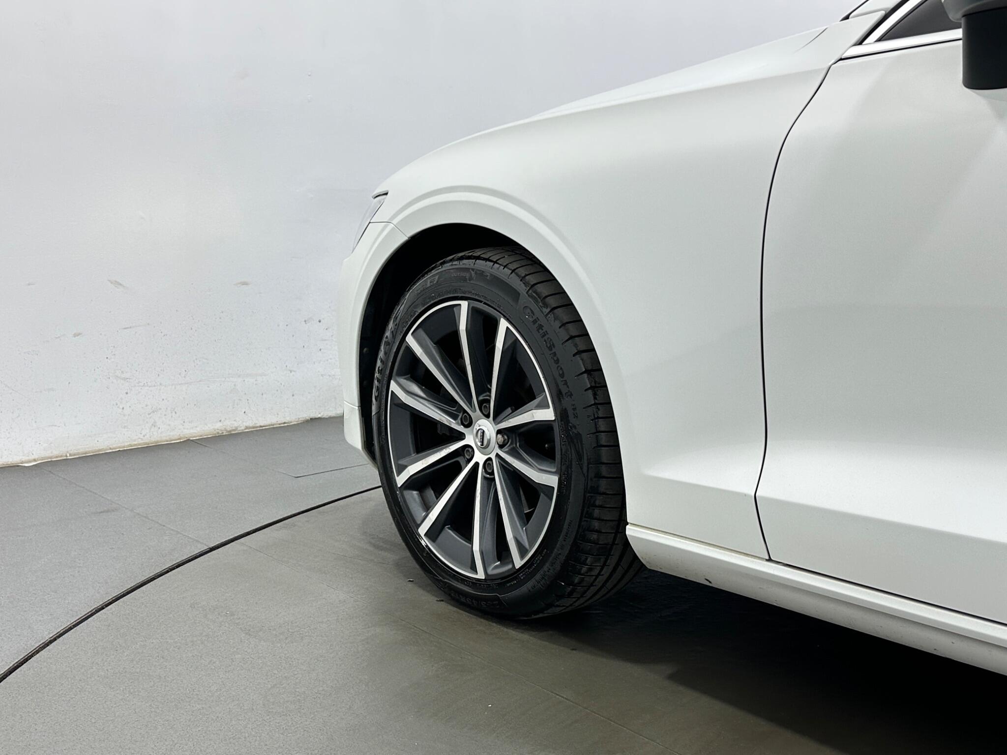 Volvo V60 view 50