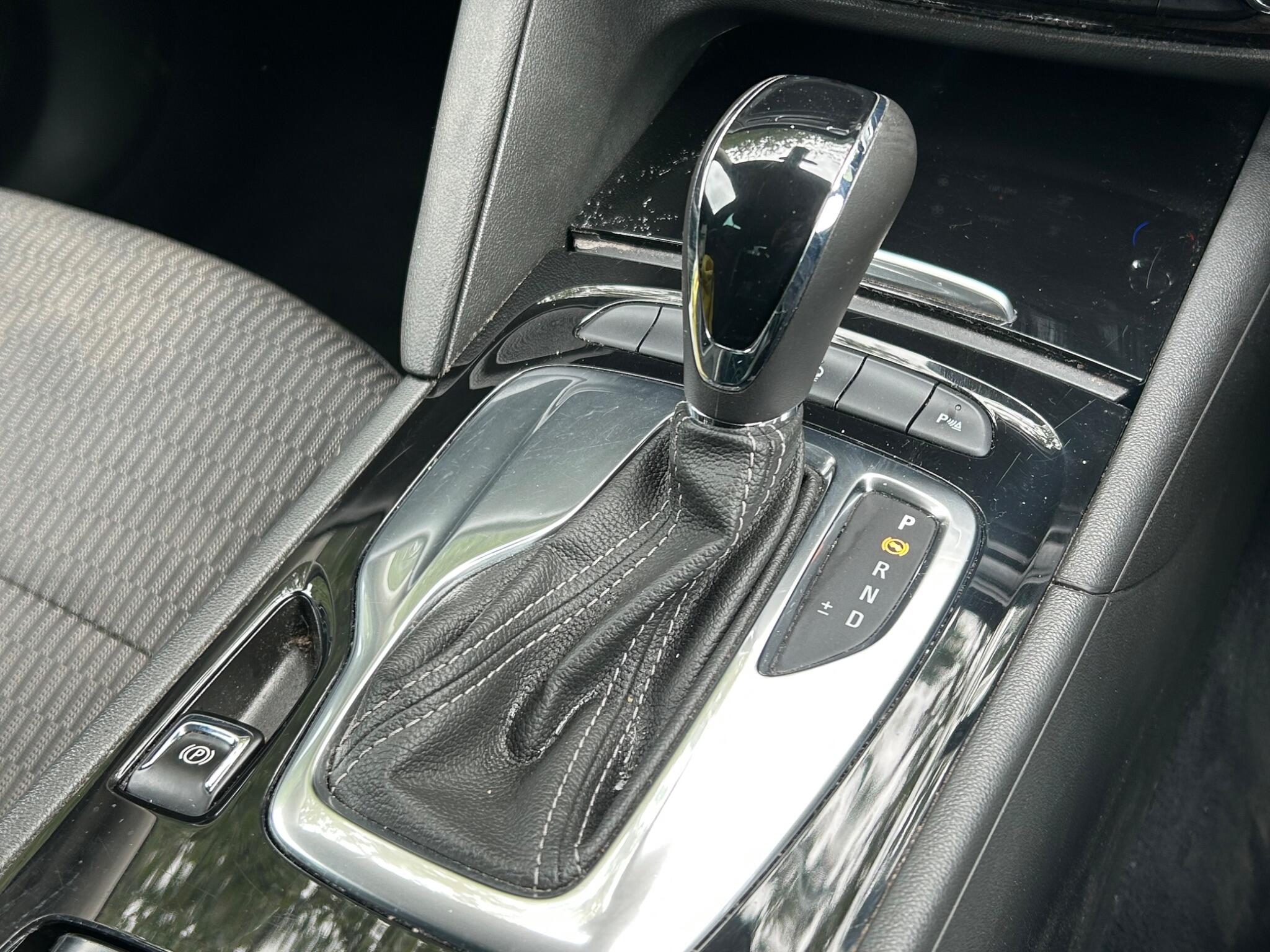 Vauxhall Insignia view 13