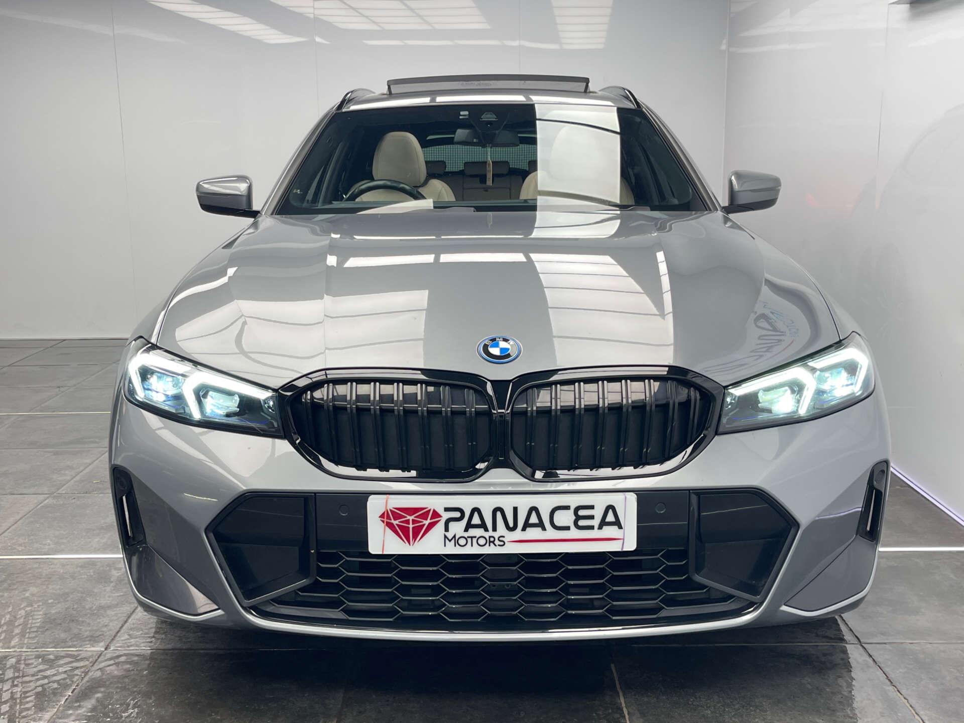 BMW 3 Series view 5