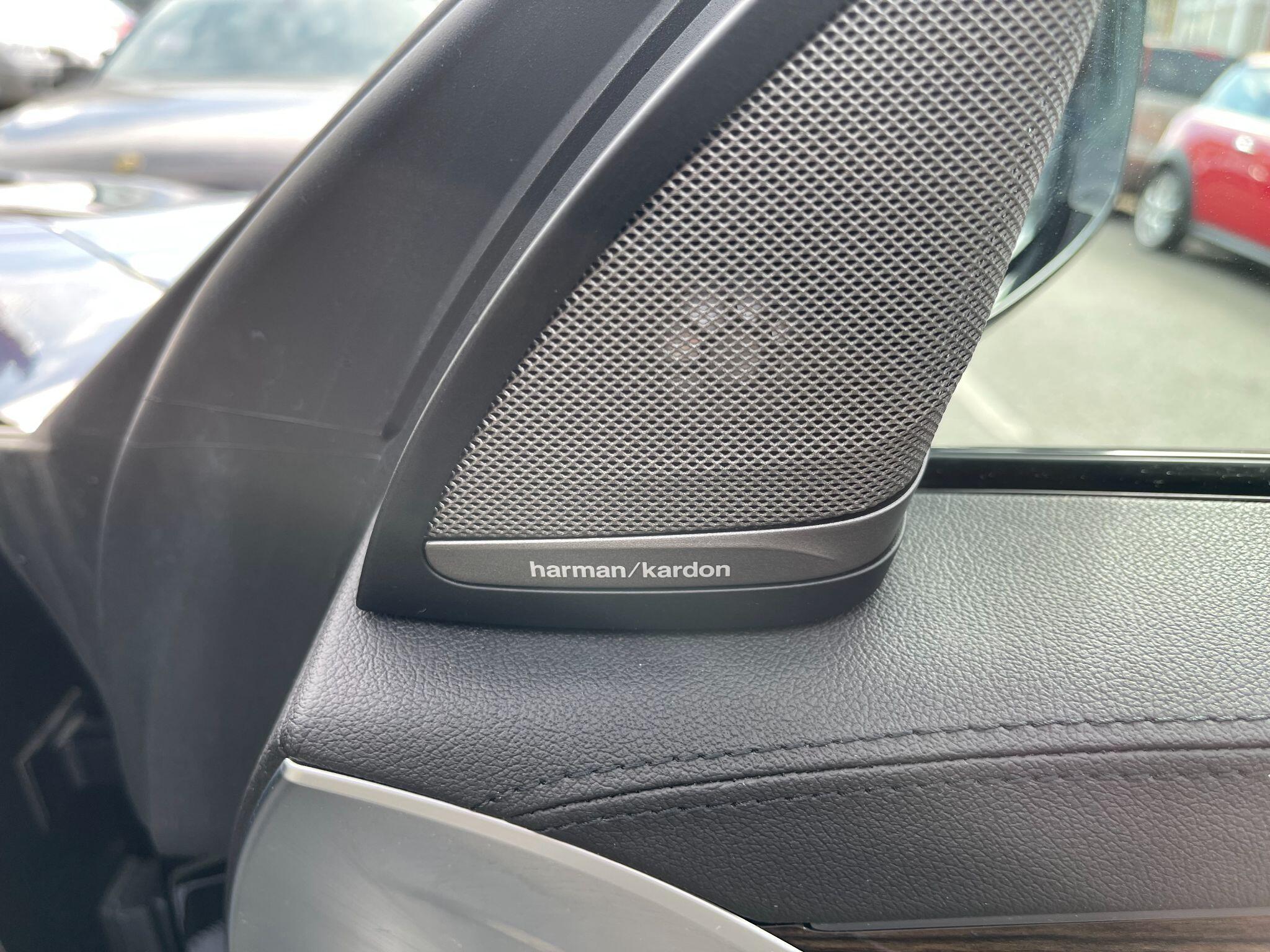 BMW 6 Series view 30