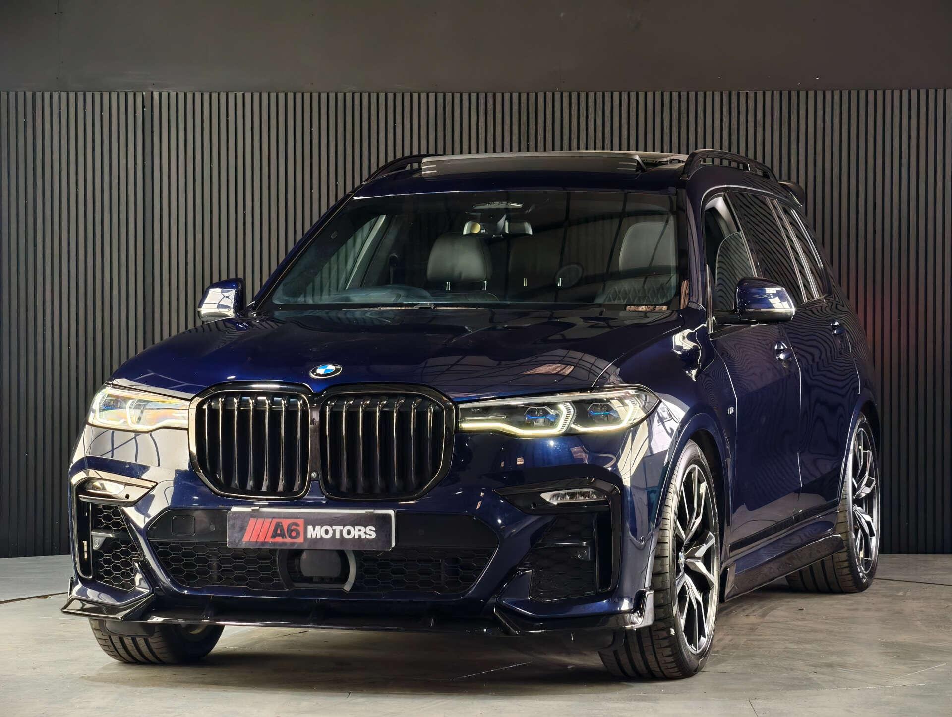 BMW X7 view 11