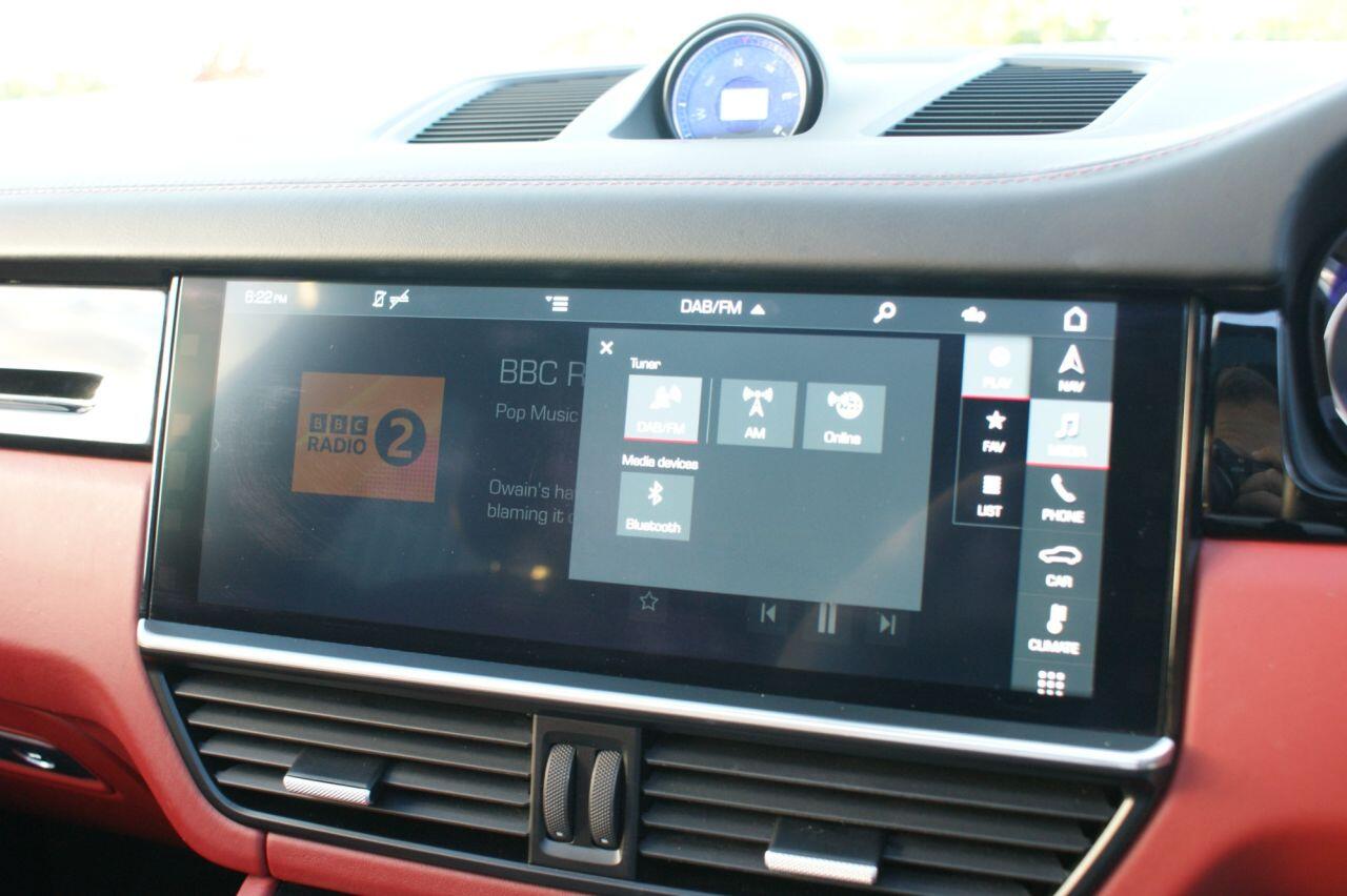 Porsche Cayenne view 61