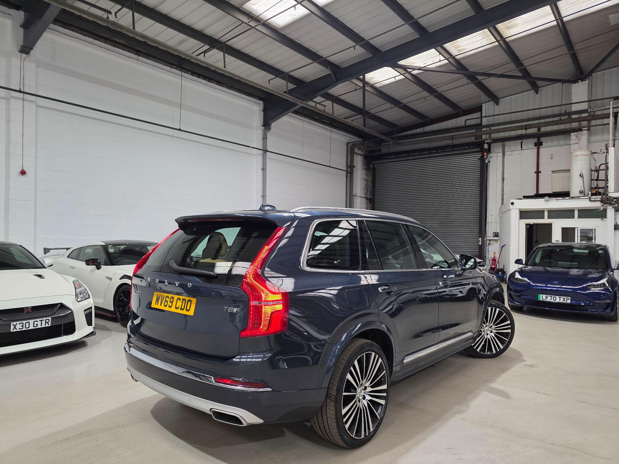 Volvo XC90 view 39