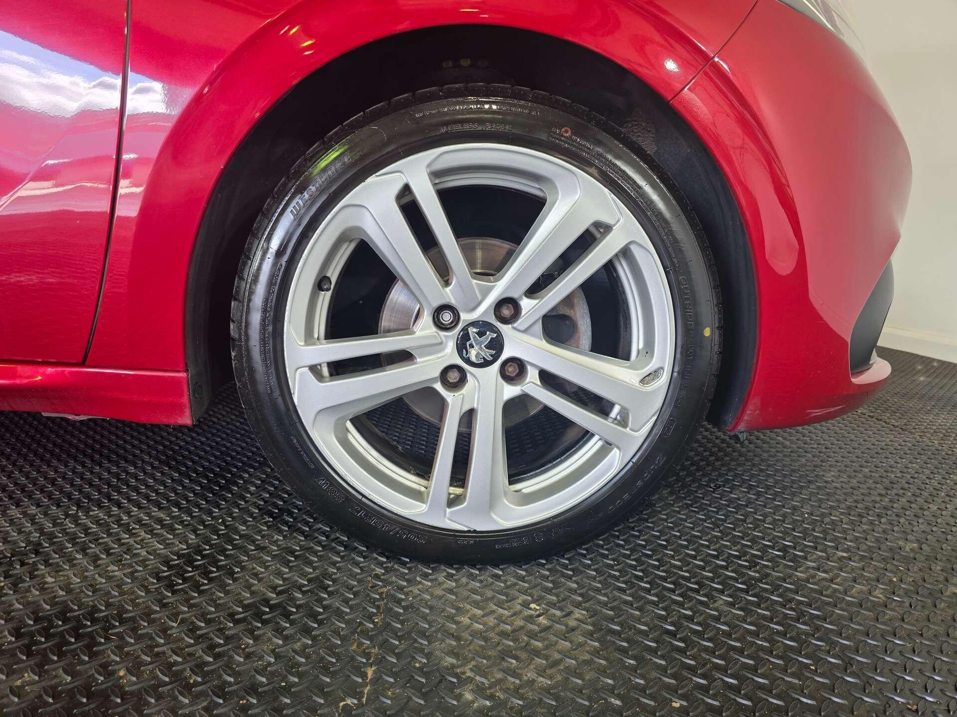 Peugeot 208 view 55