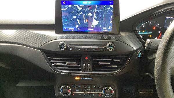 Ford Focus view 5