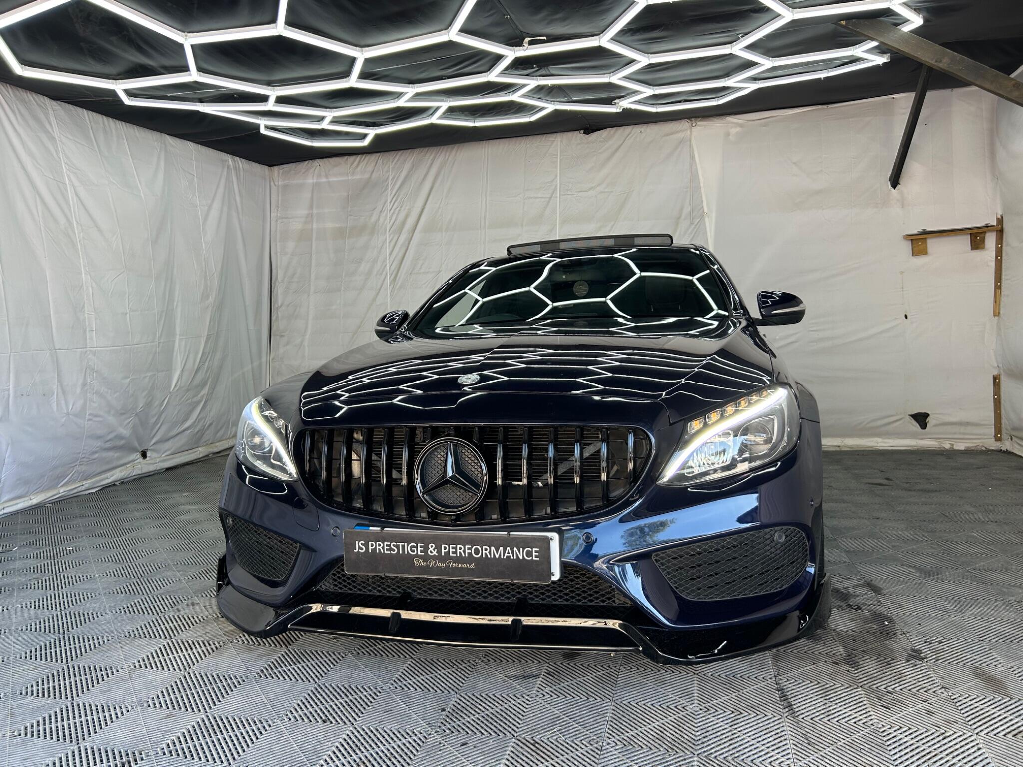 Mercedes-Benz C Class view 4